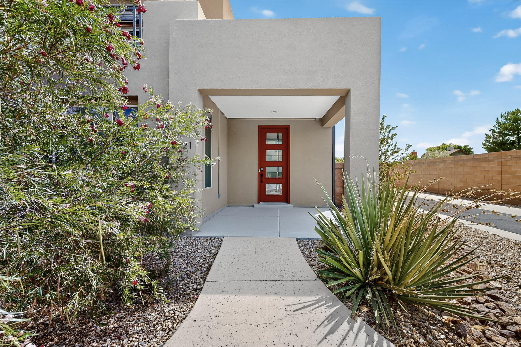 6321 VISTA DEL BOSQUE Drive