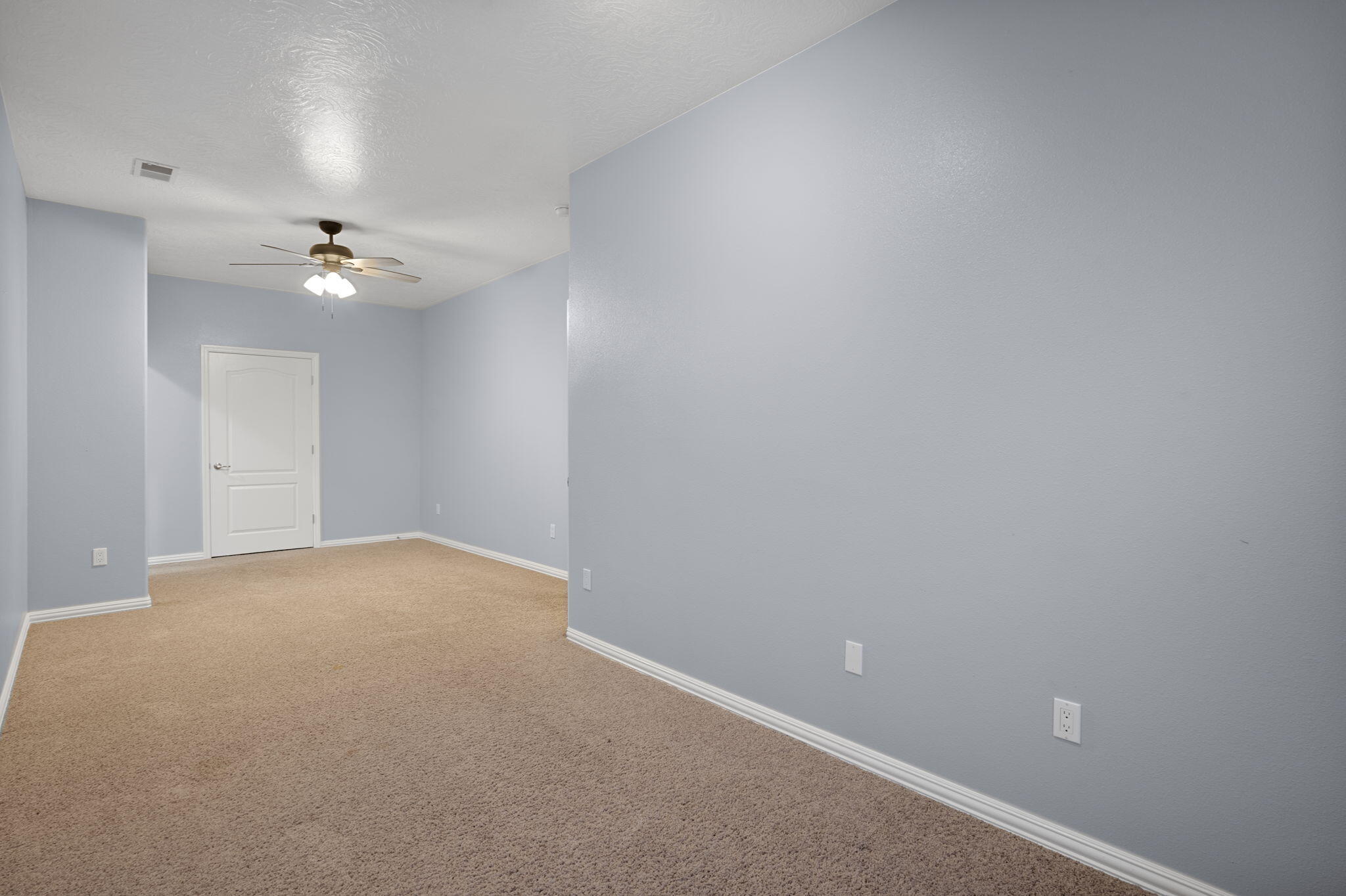 103 CHANTELLY Lane