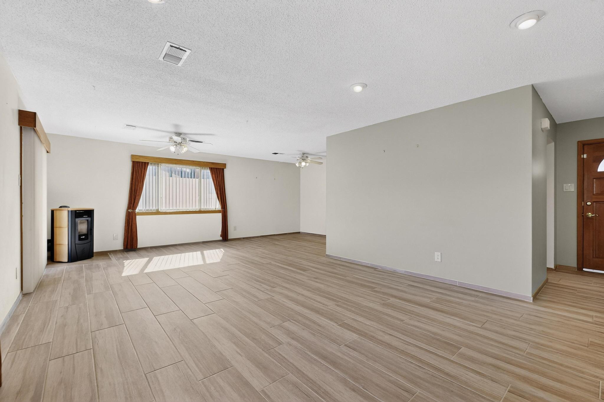 11525 Morenci Avenue NE