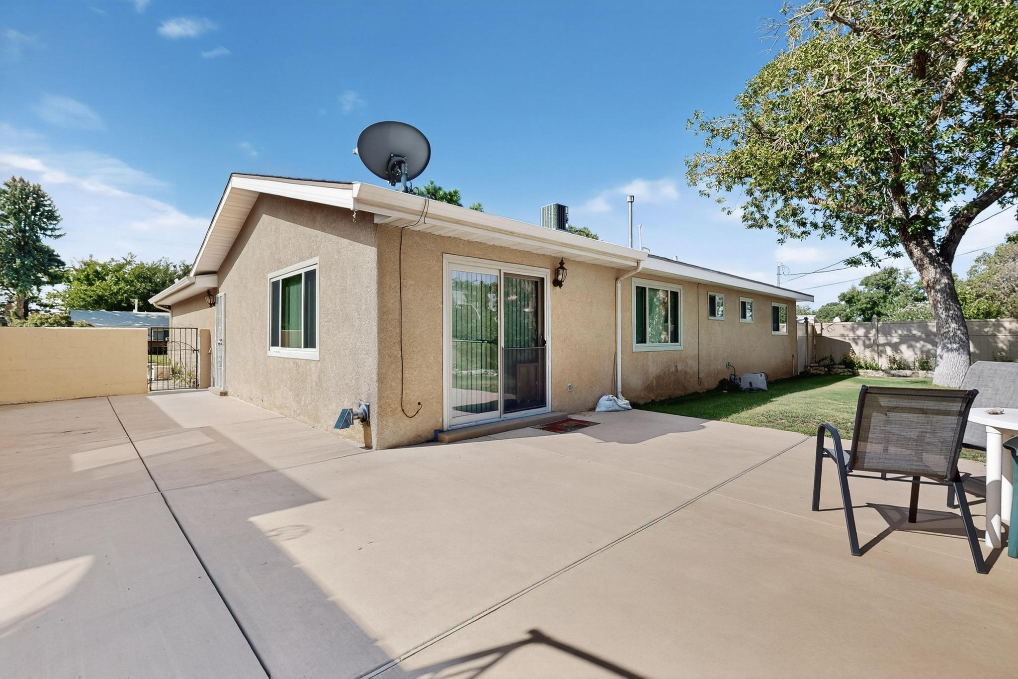 11525 Morenci Avenue NE