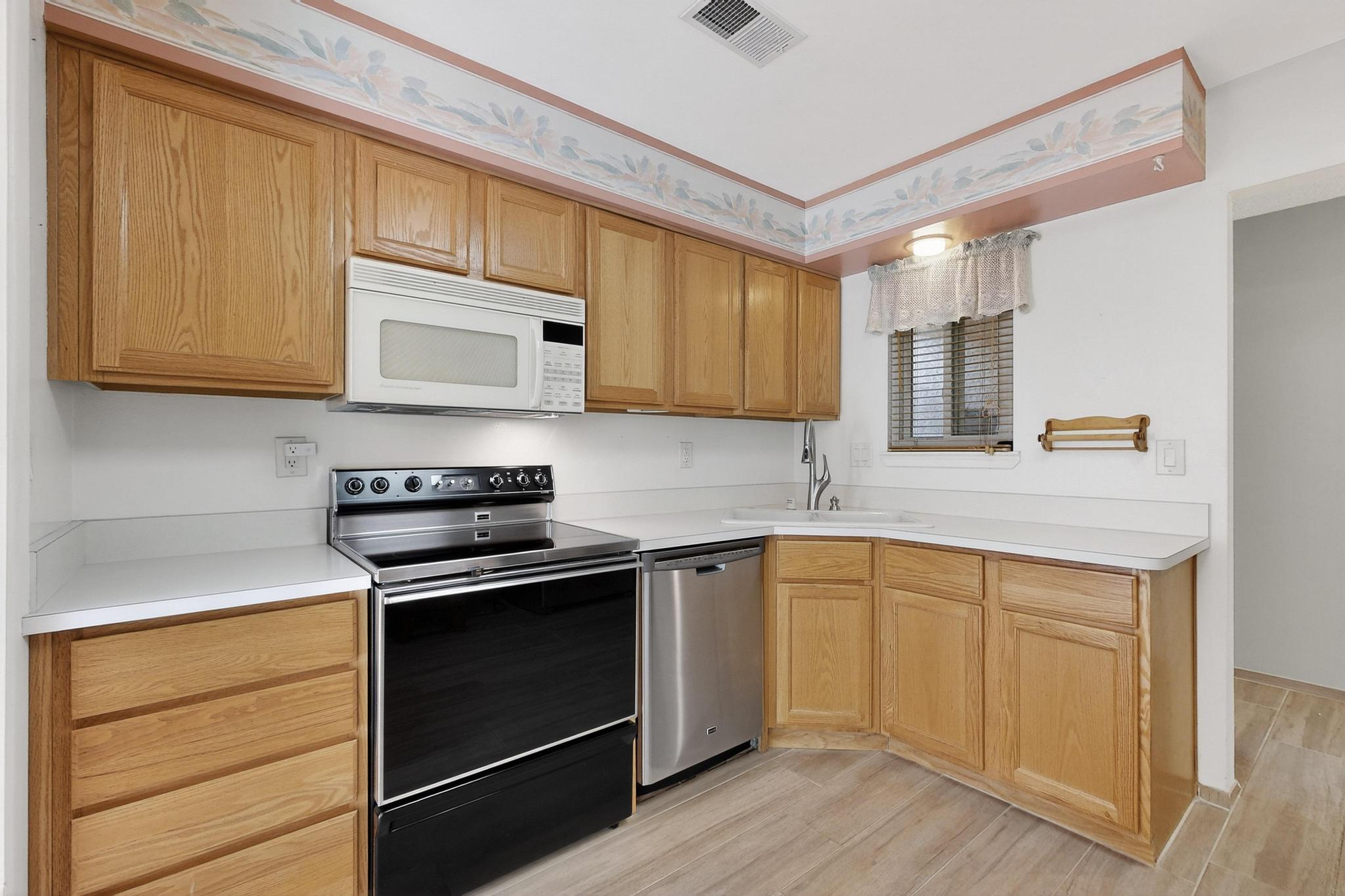 11525 Morenci Avenue NE