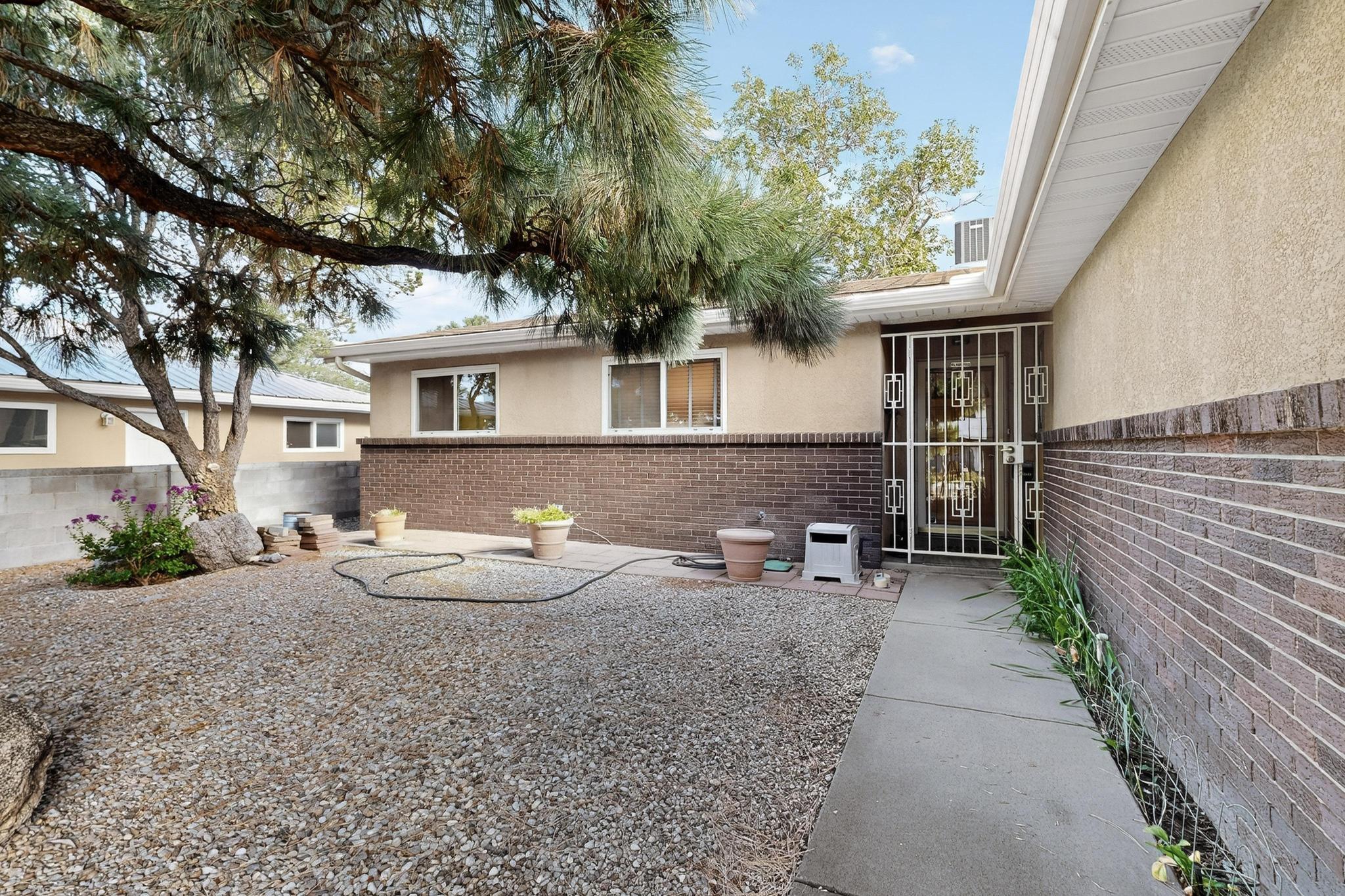 11525 Morenci Avenue NE