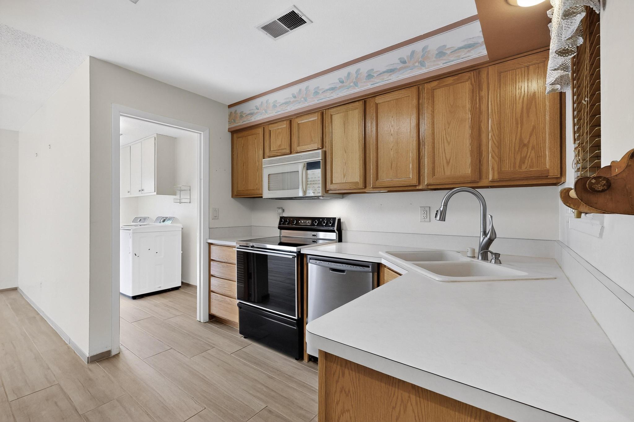 11525 Morenci Avenue NE