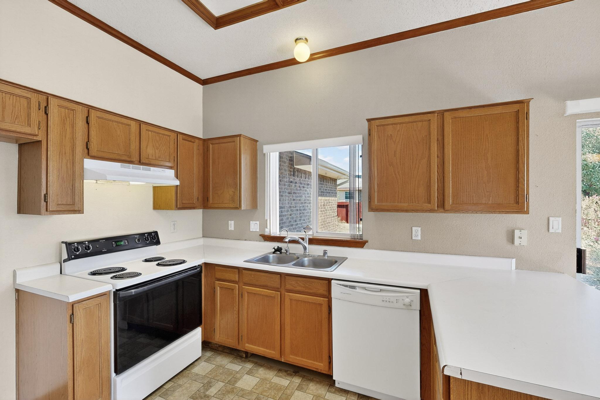 10331 HACKAMORE Place SW