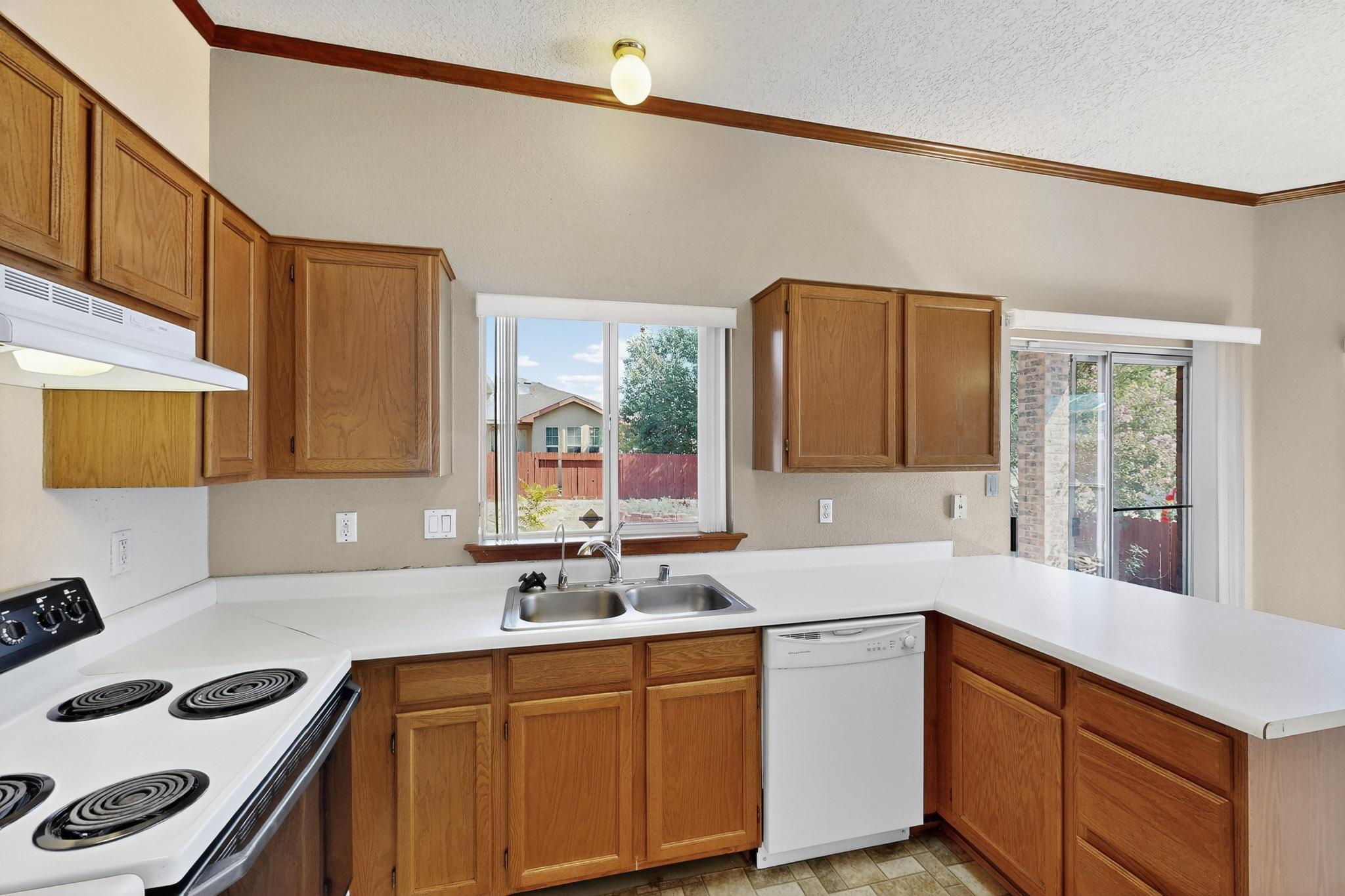 10331 HACKAMORE Place SW