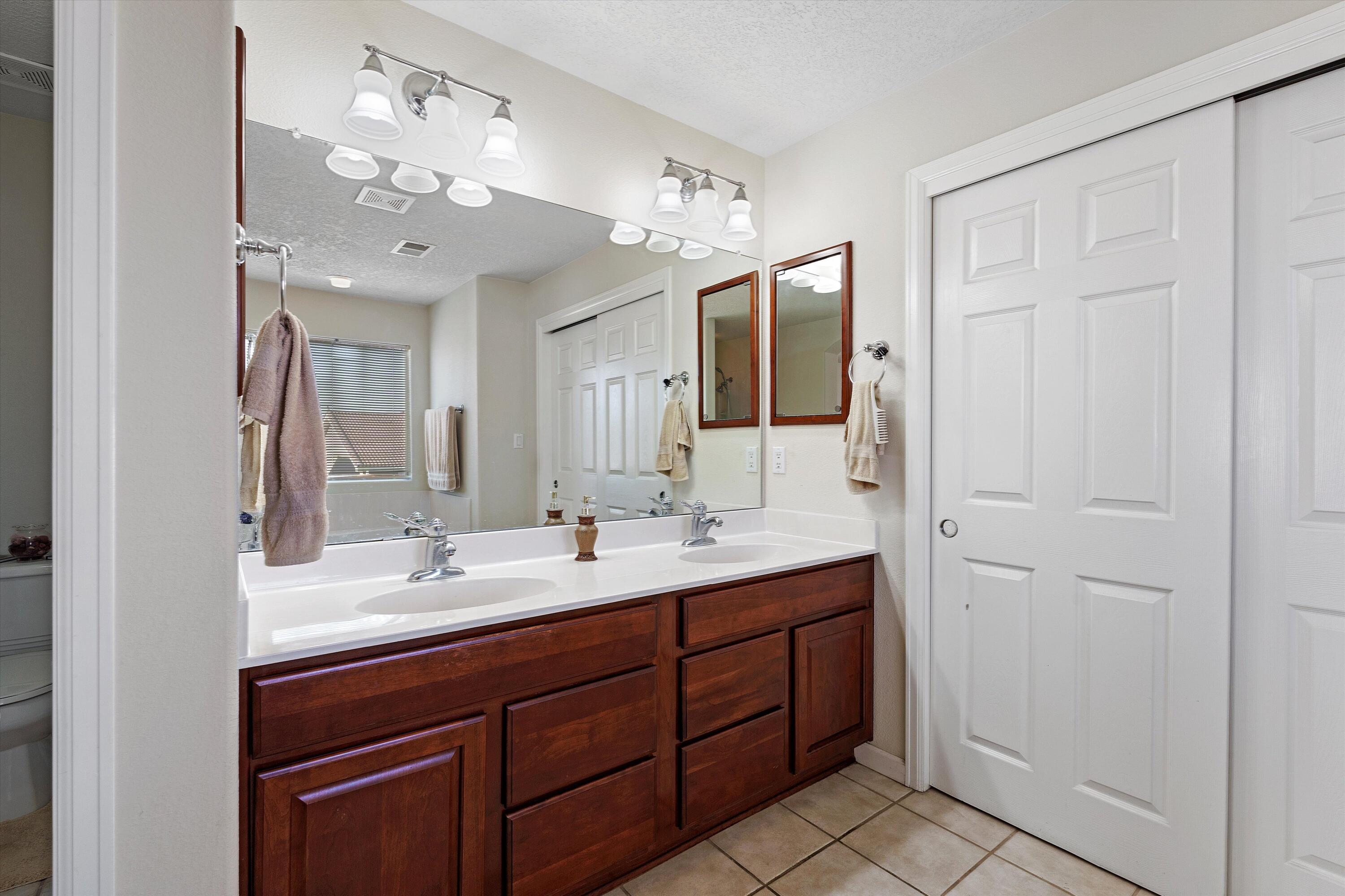 9600 THUNDER Road NW