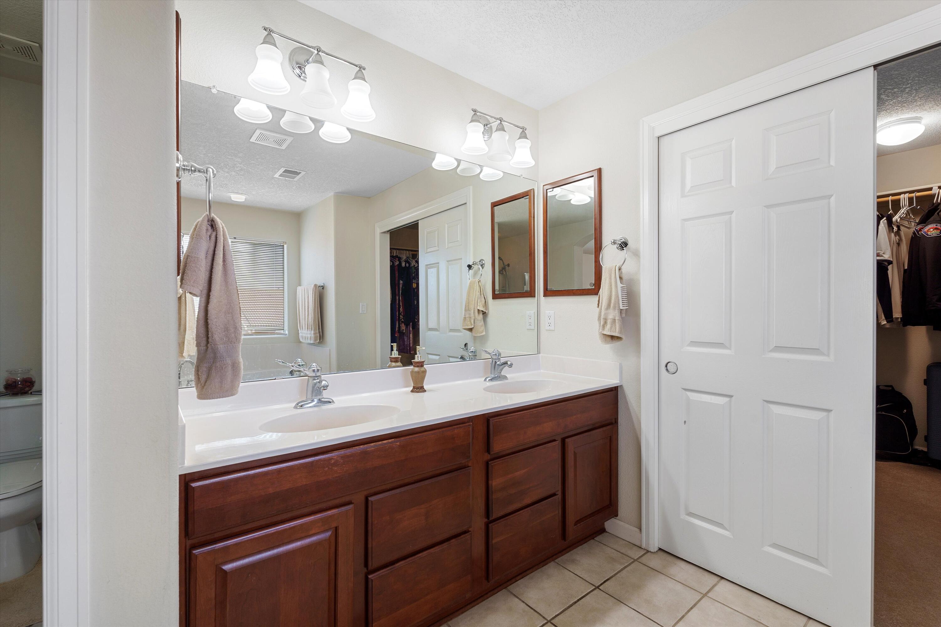 9600 THUNDER Road NW