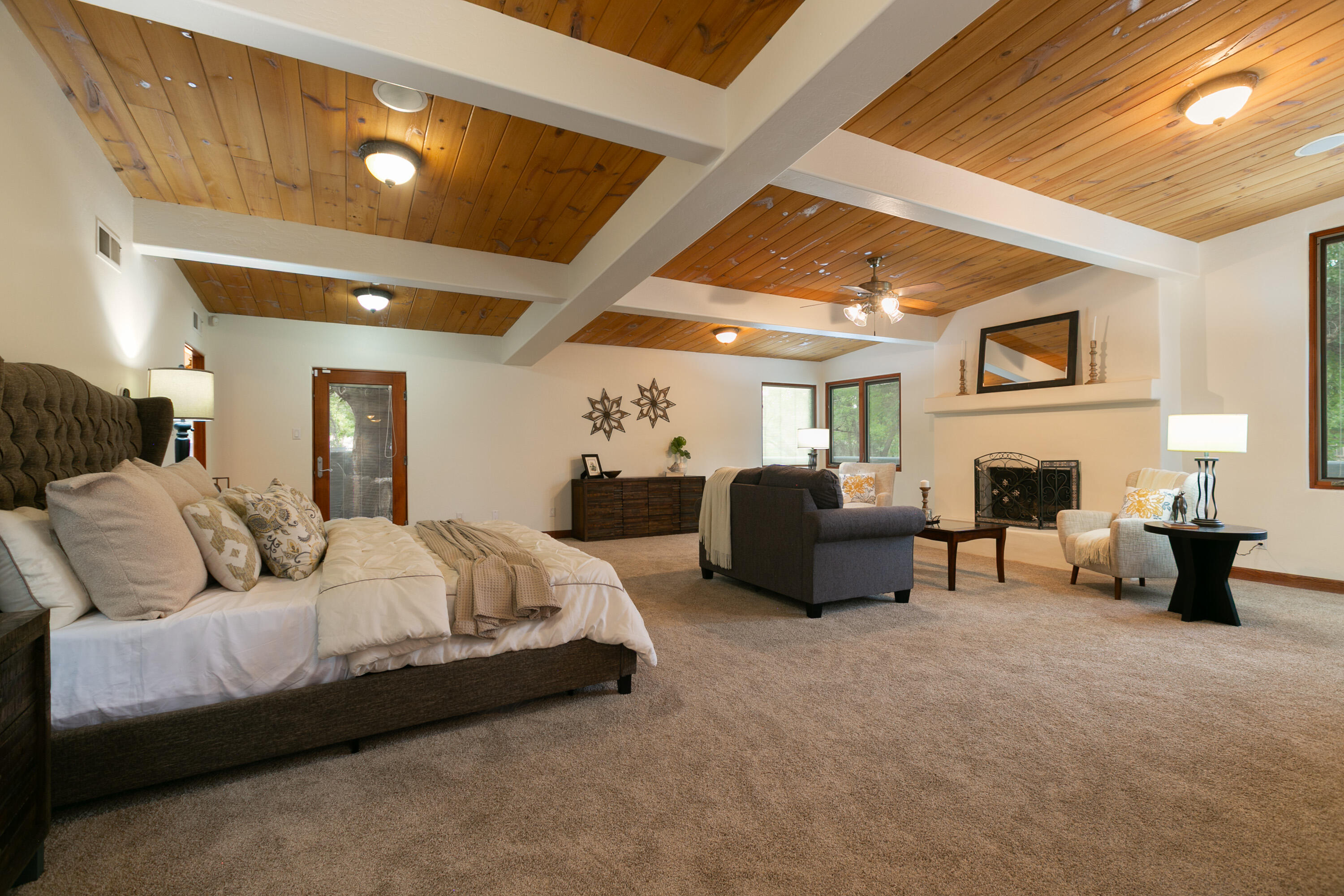 7017 Rio Grande Boulevard NW