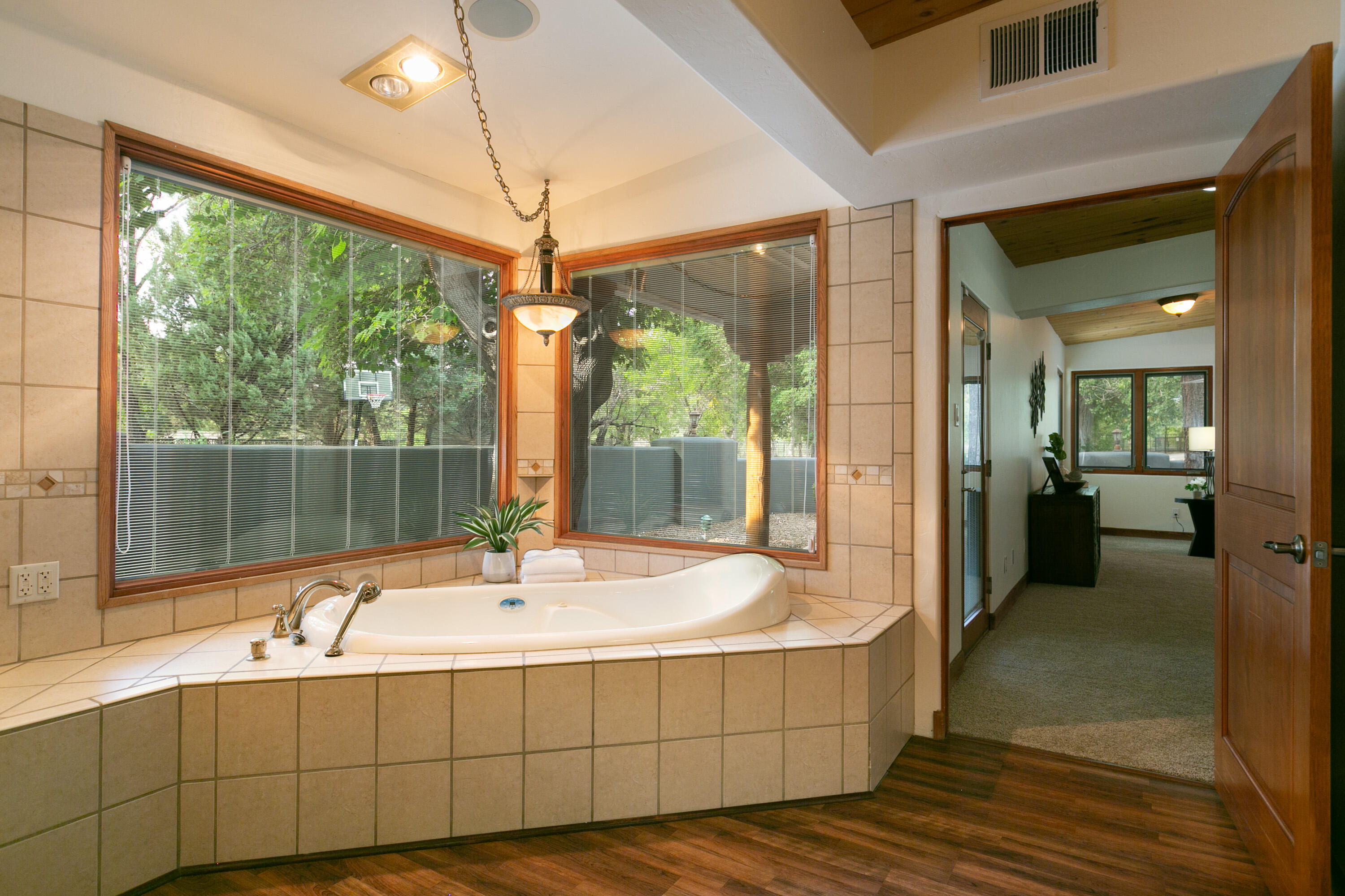 7017 Rio Grande Boulevard NW