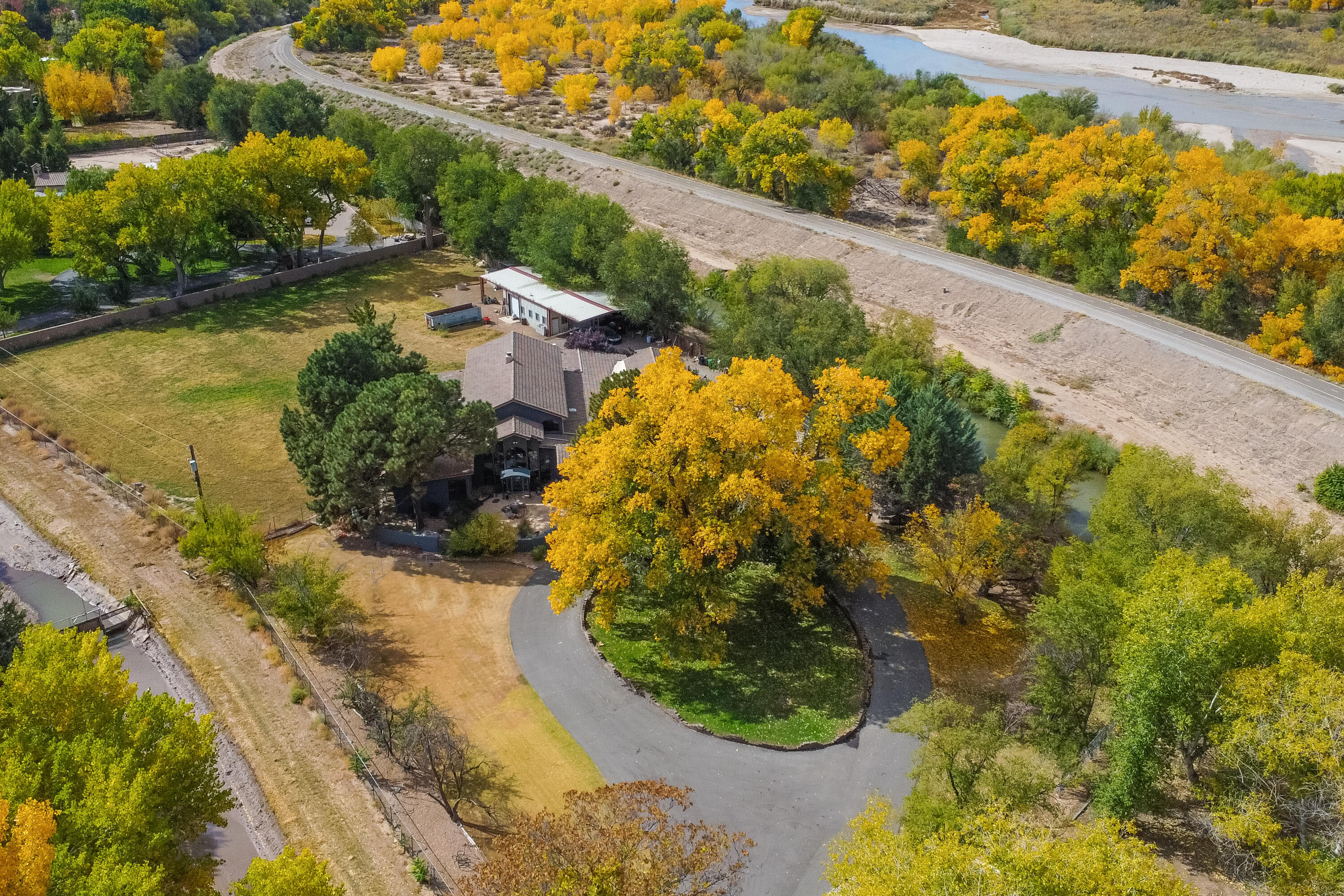 7017 Rio Grande Boulevard NW