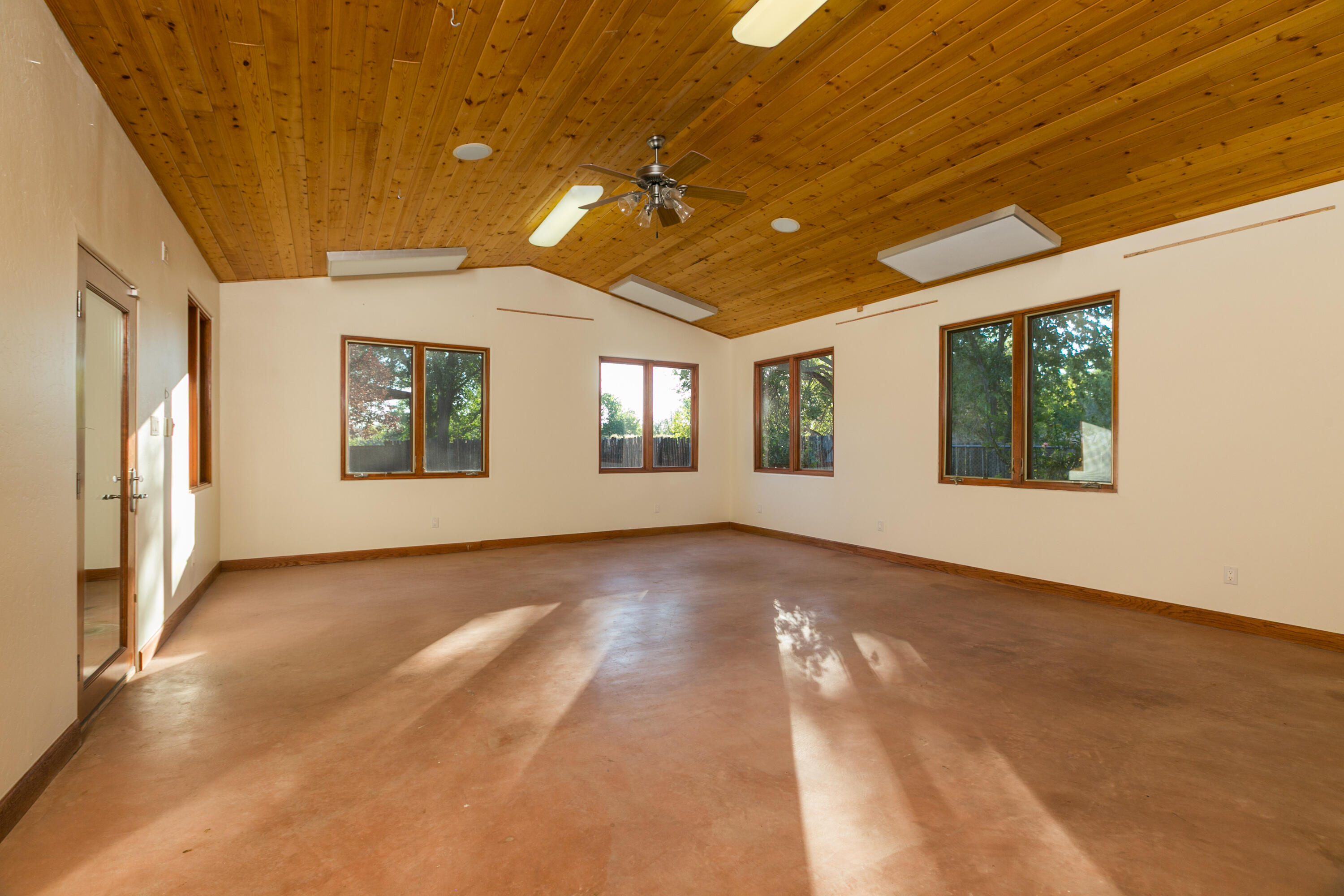 7017 Rio Grande Boulevard NW