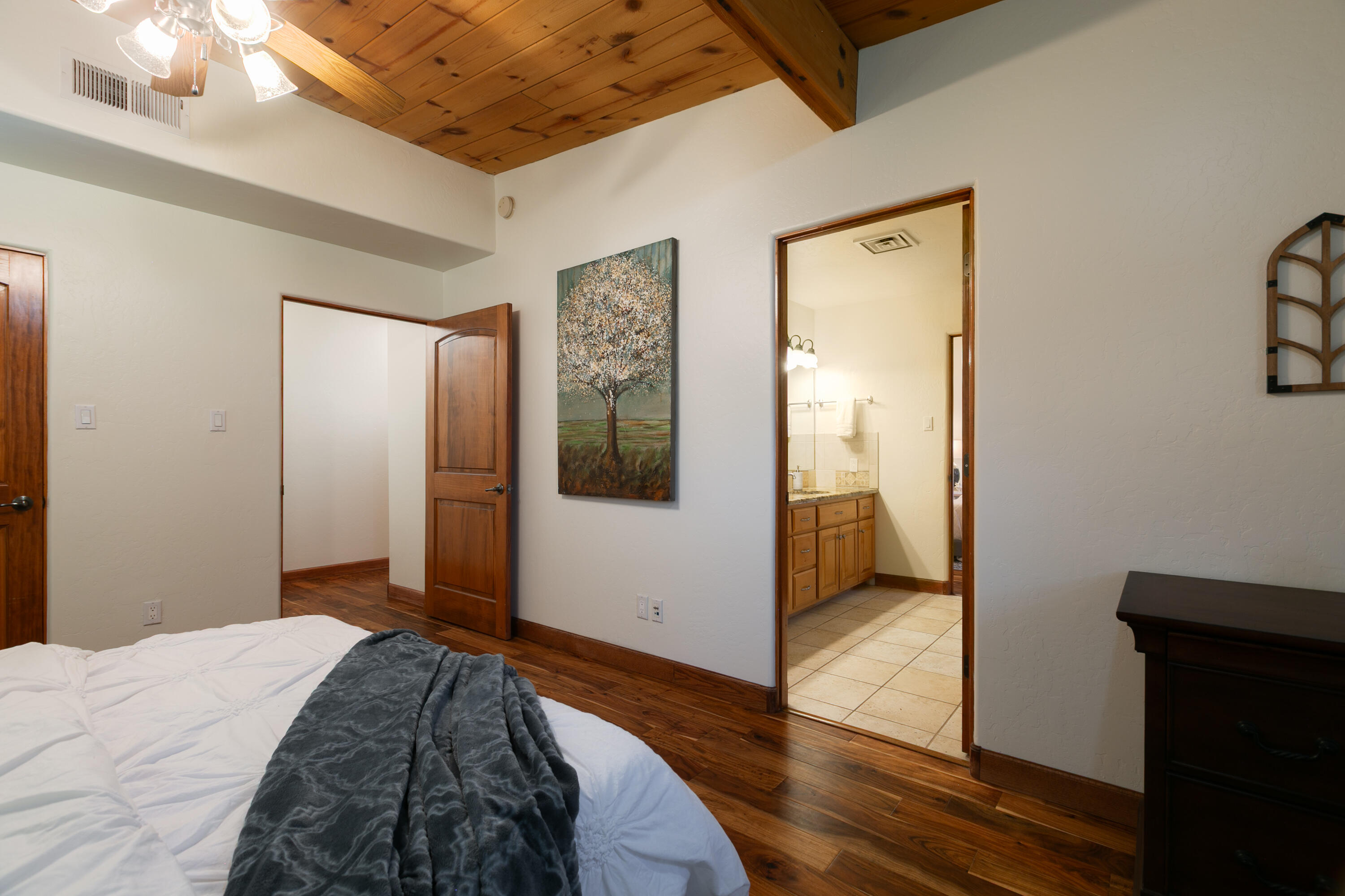 7017 Rio Grande Boulevard NW