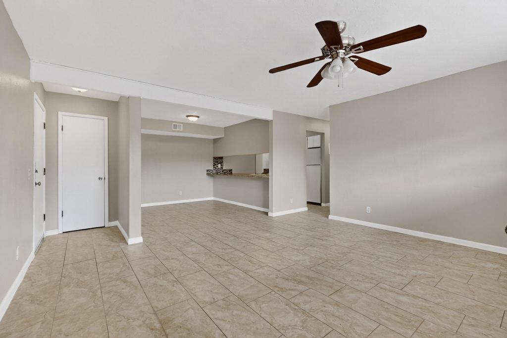 3857 MONTGOMERY Boulevard NE 1201