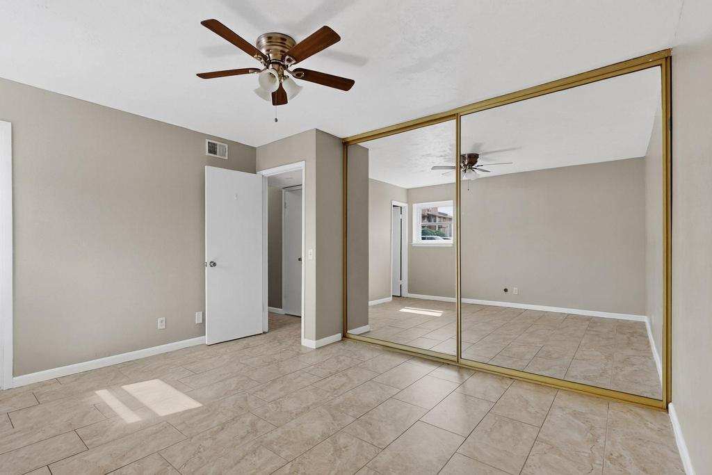 3857 MONTGOMERY Boulevard NE 1201