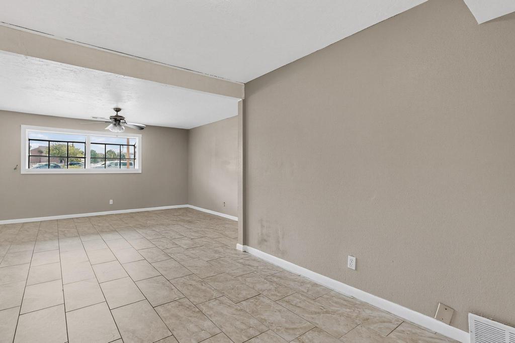 3857 MONTGOMERY Boulevard NE 1201