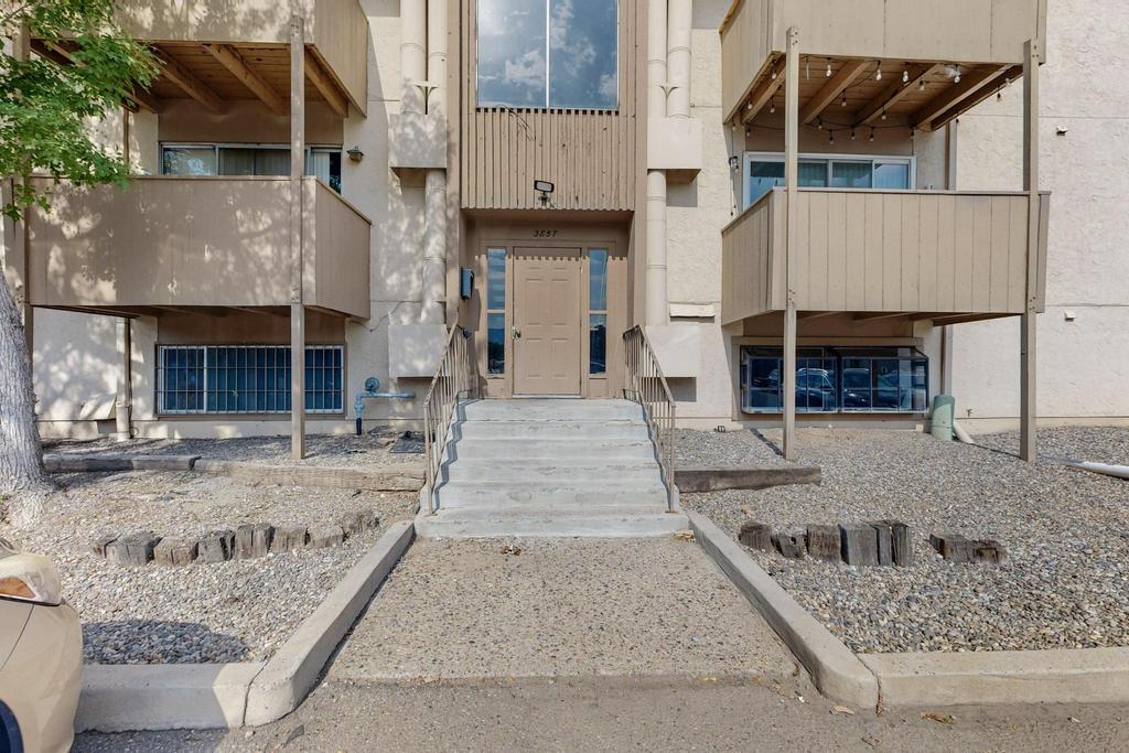 3857 MONTGOMERY Boulevard NE 1201