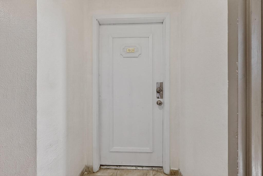 3857 MONTGOMERY Boulevard NE 1201