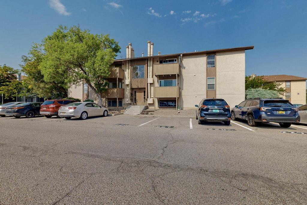 3857 MONTGOMERY Boulevard NE 1201