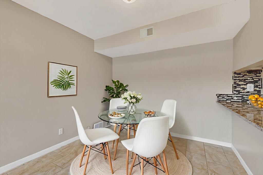 3857 MONTGOMERY Boulevard NE 1201