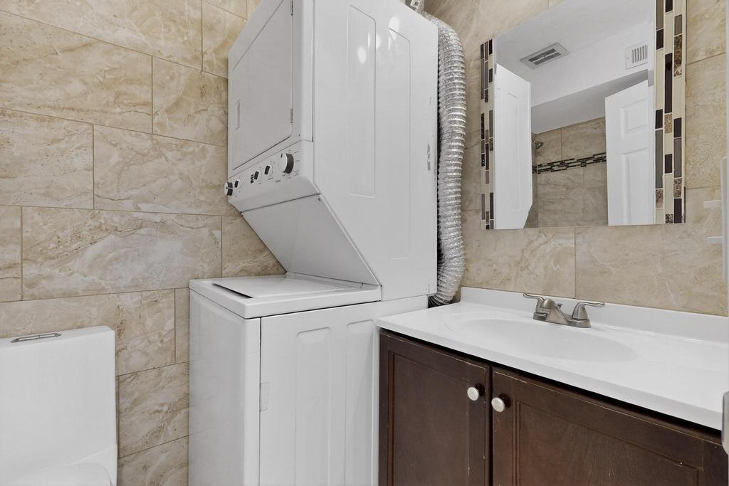 3857 MONTGOMERY Boulevard NE 1201