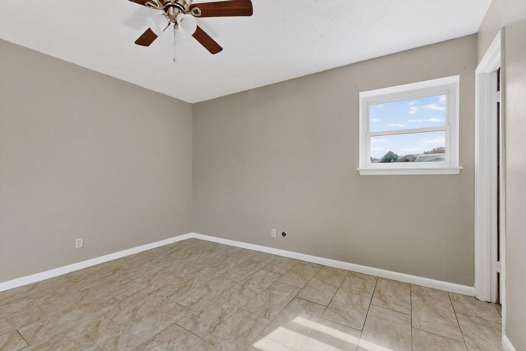 3857 MONTGOMERY Boulevard NE 1201