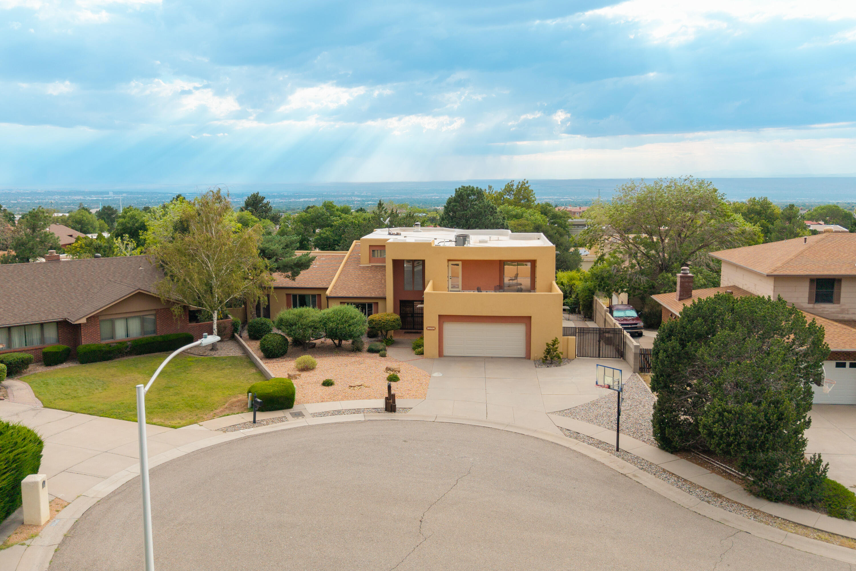 5005 Ladera Ct N NE