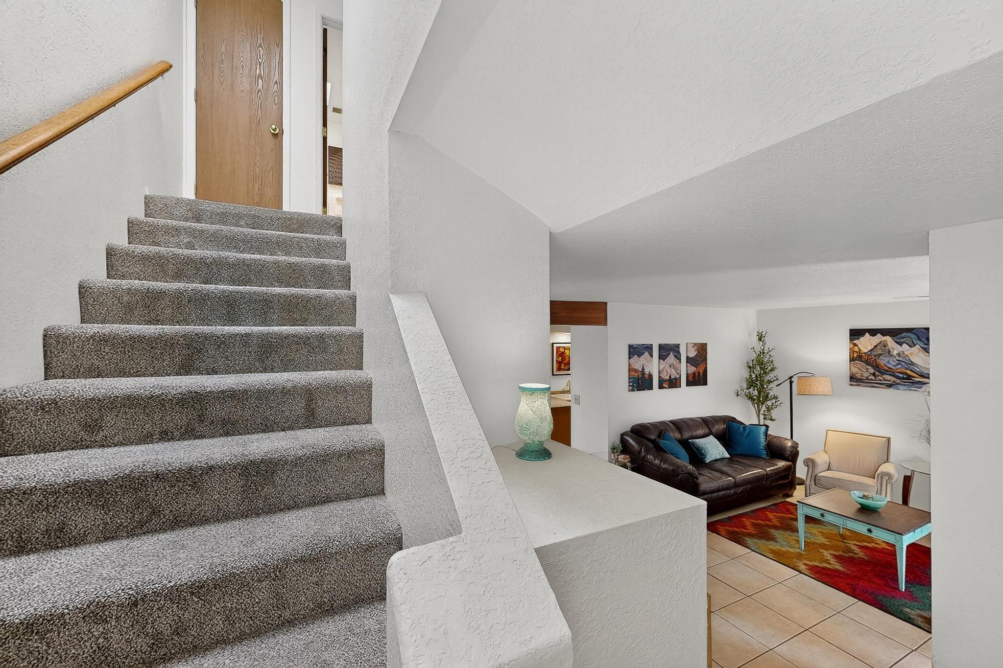 2900 Vista Del Rey NE 1-B