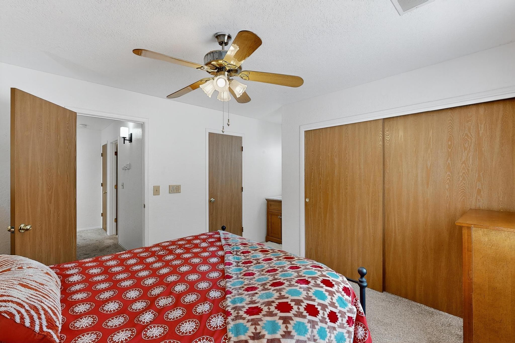 2900 Vista Del Rey NE 1-B