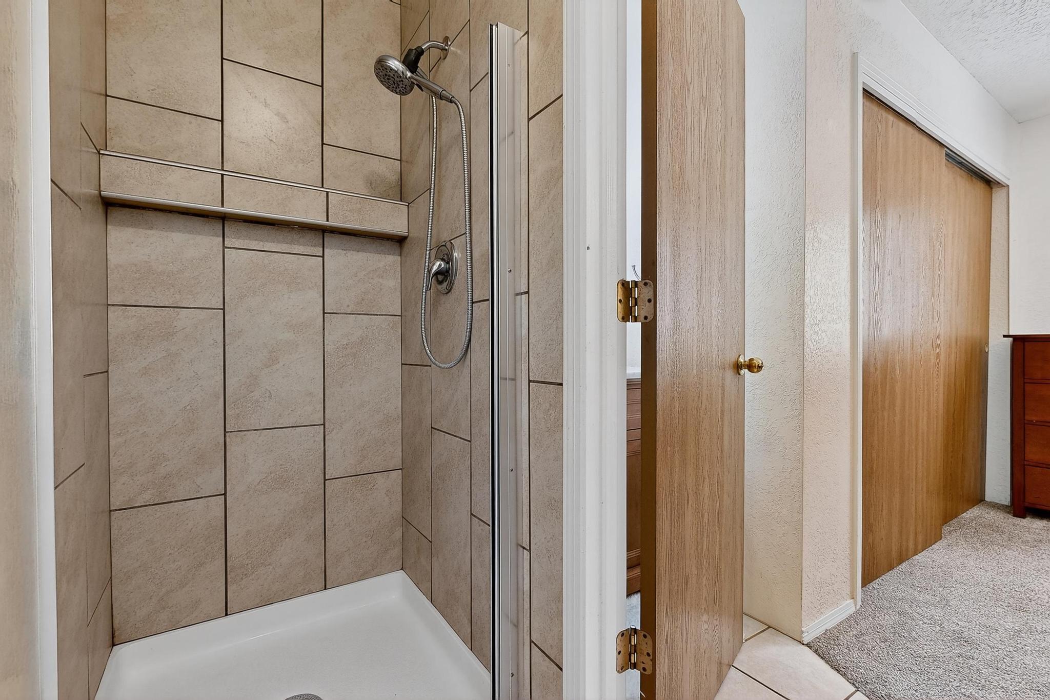 2900 Vista Del Rey NE 1-B