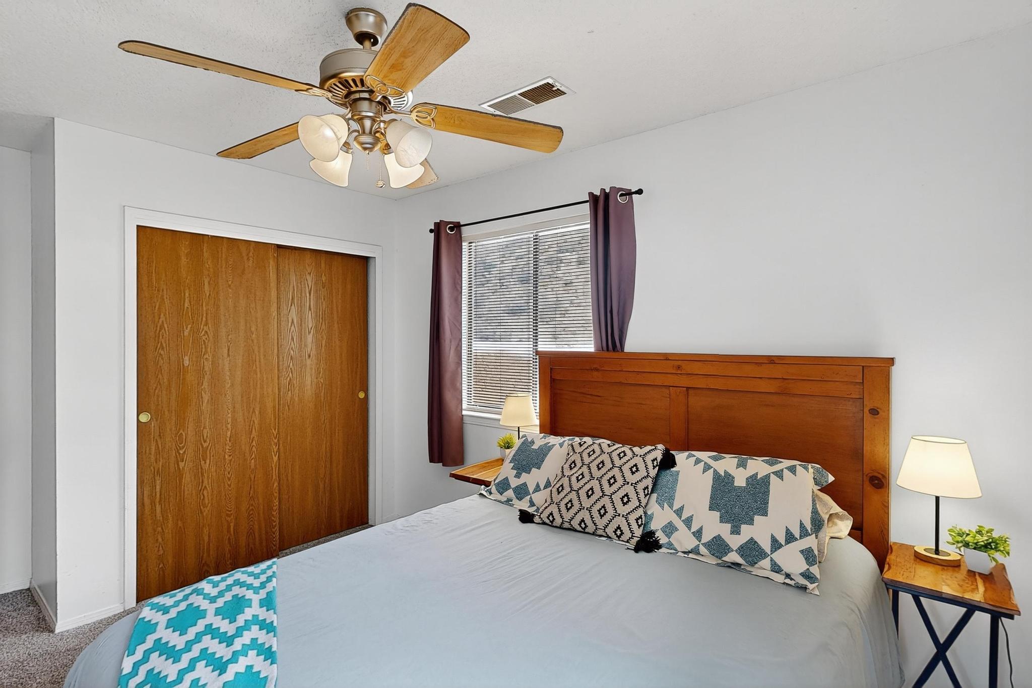 2900 Vista Del Rey NE 1-B