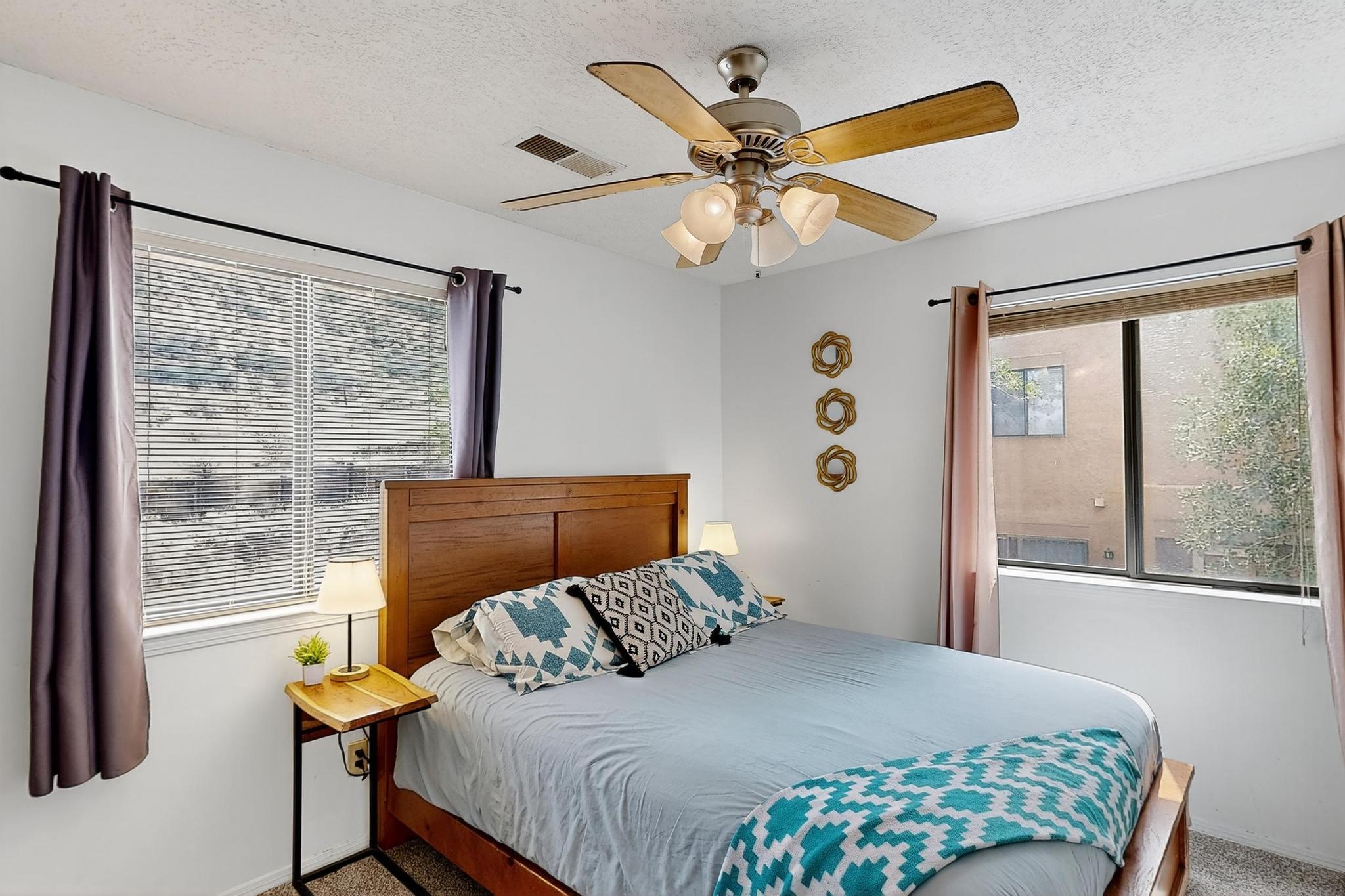 2900 Vista Del Rey NE 1-B