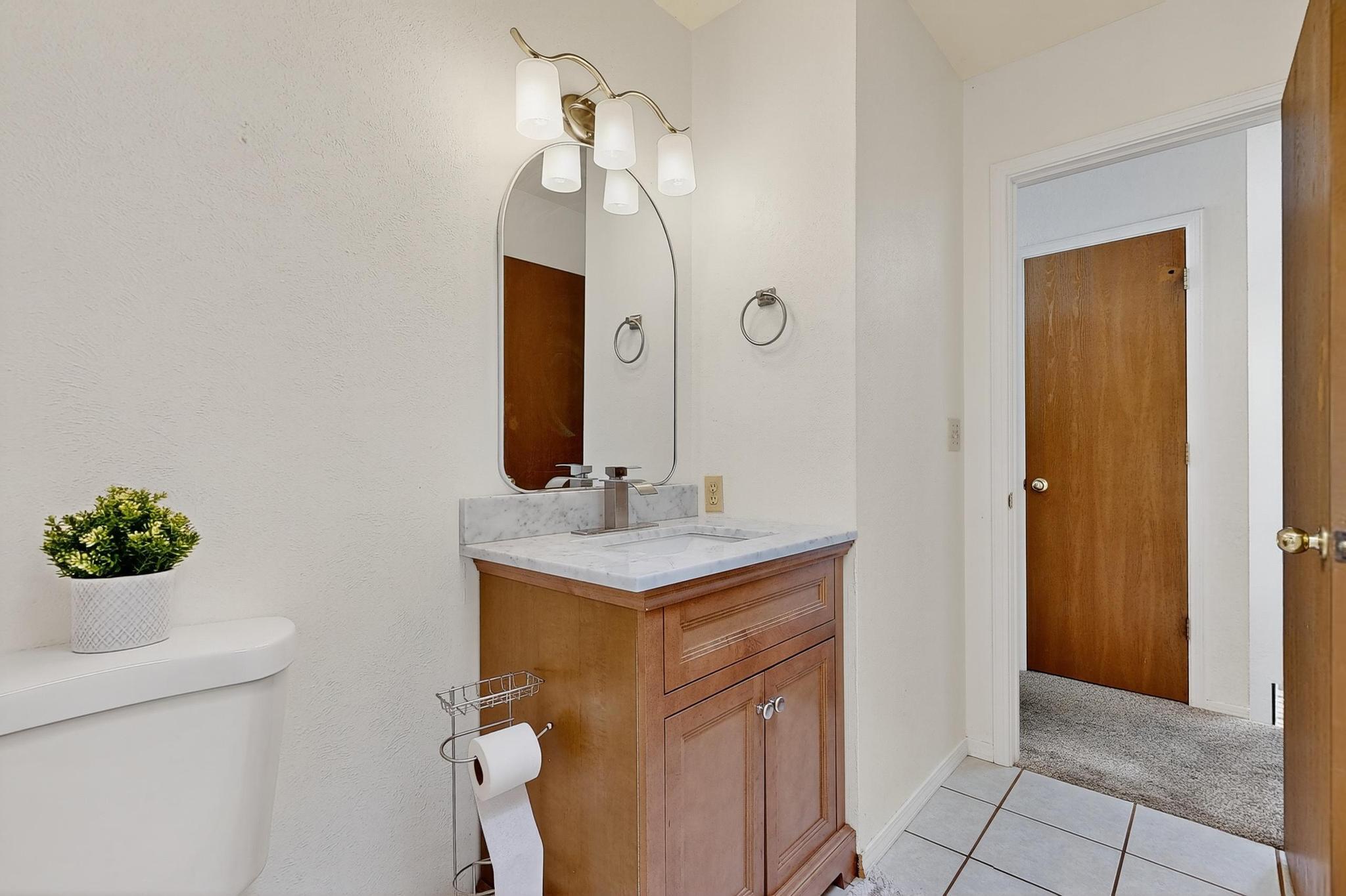 2900 Vista Del Rey NE 1-B