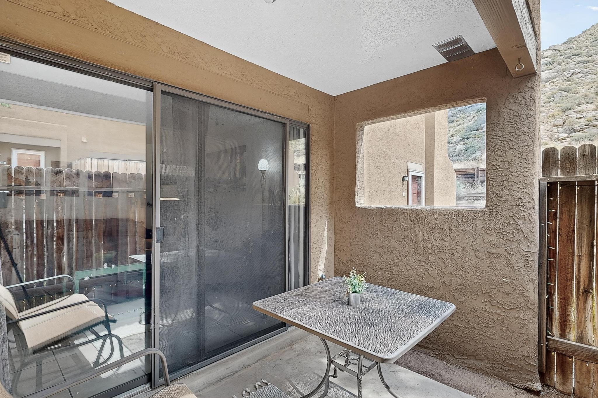 2900 Vista Del Rey NE 1-B