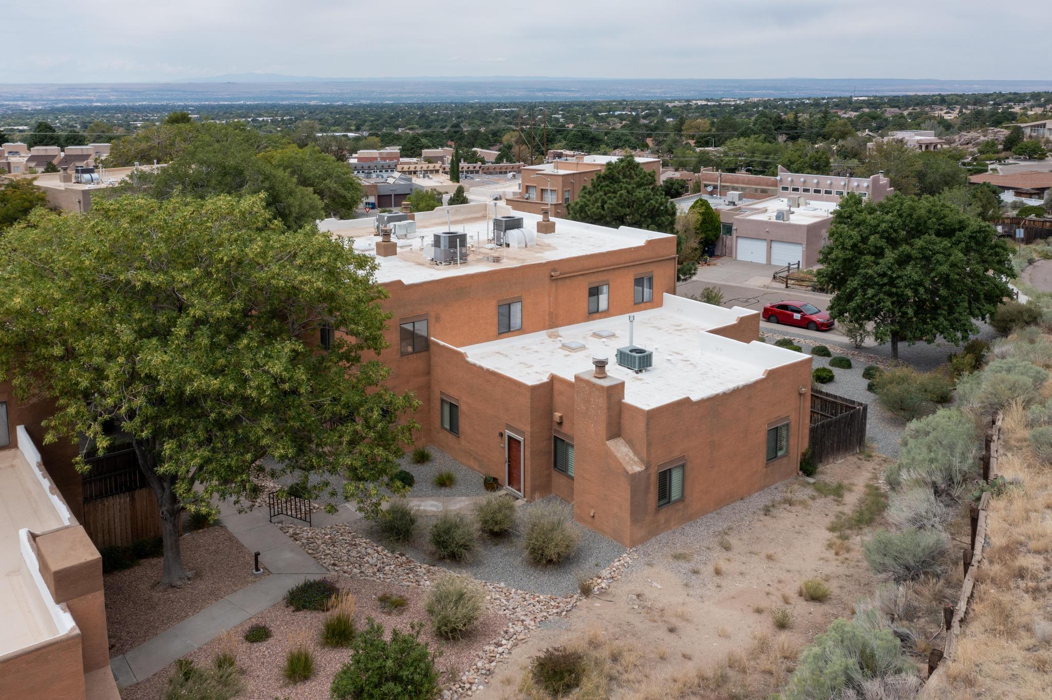 2900 Vista Del Rey NE 1-B