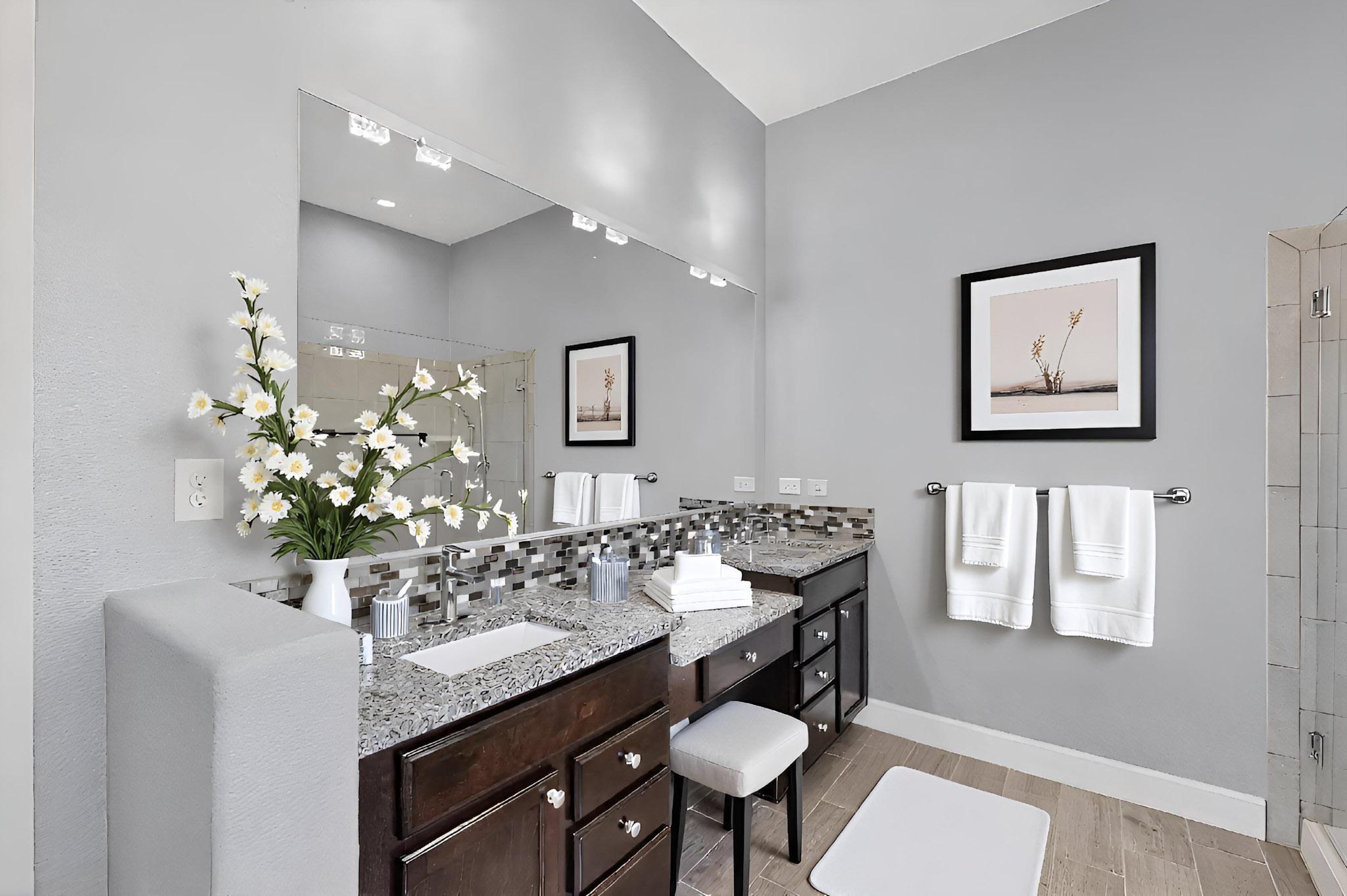 1819 TRUCHAS PEAK Trail NE