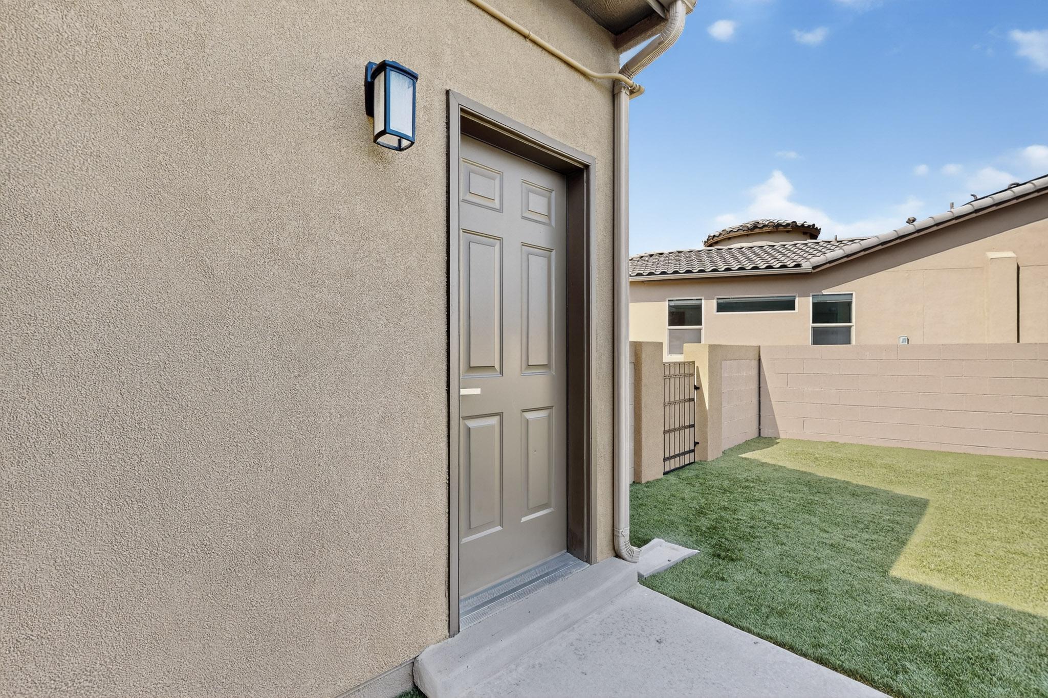 1819 TRUCHAS PEAK Trail NE