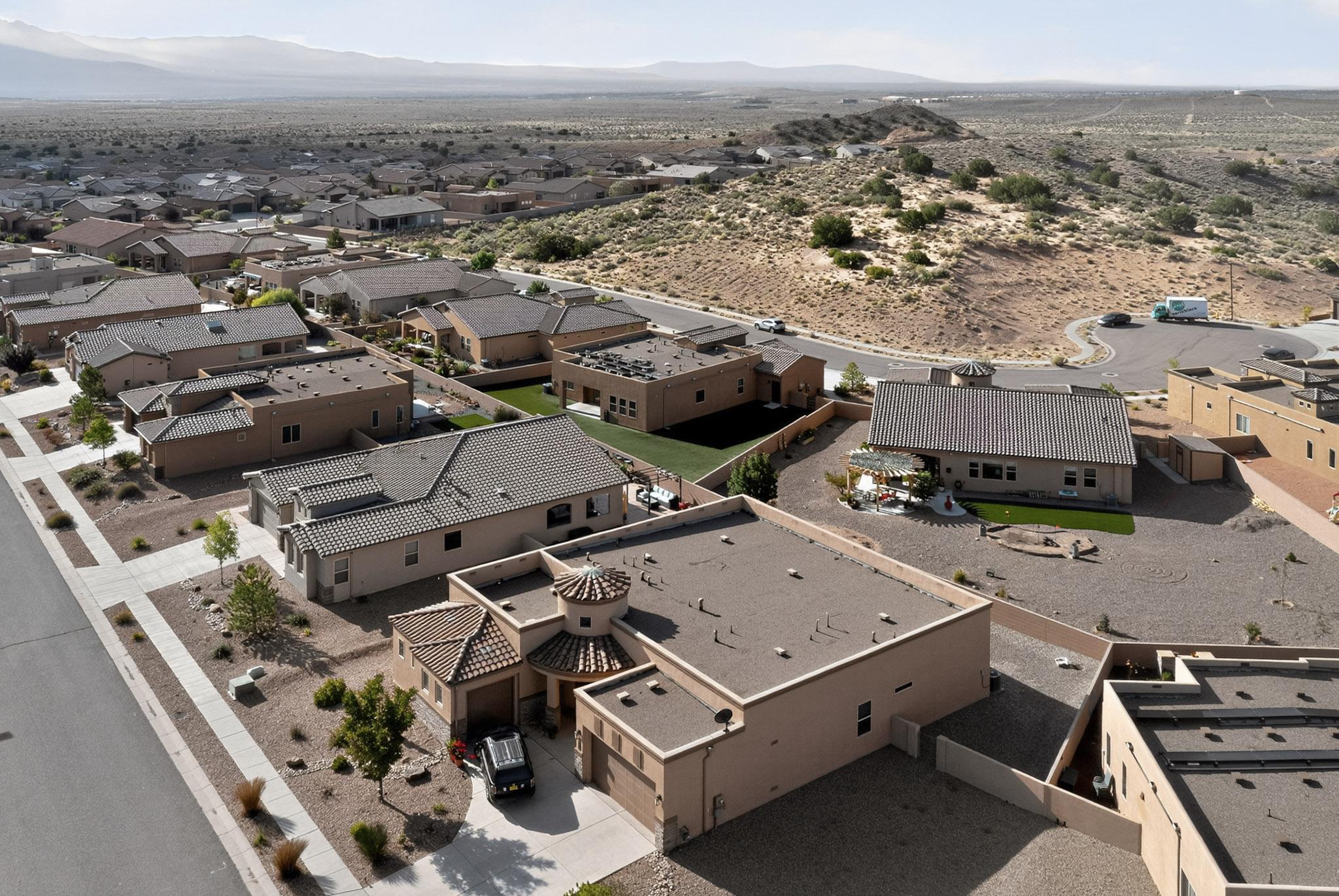 1819 TRUCHAS PEAK Trail NE