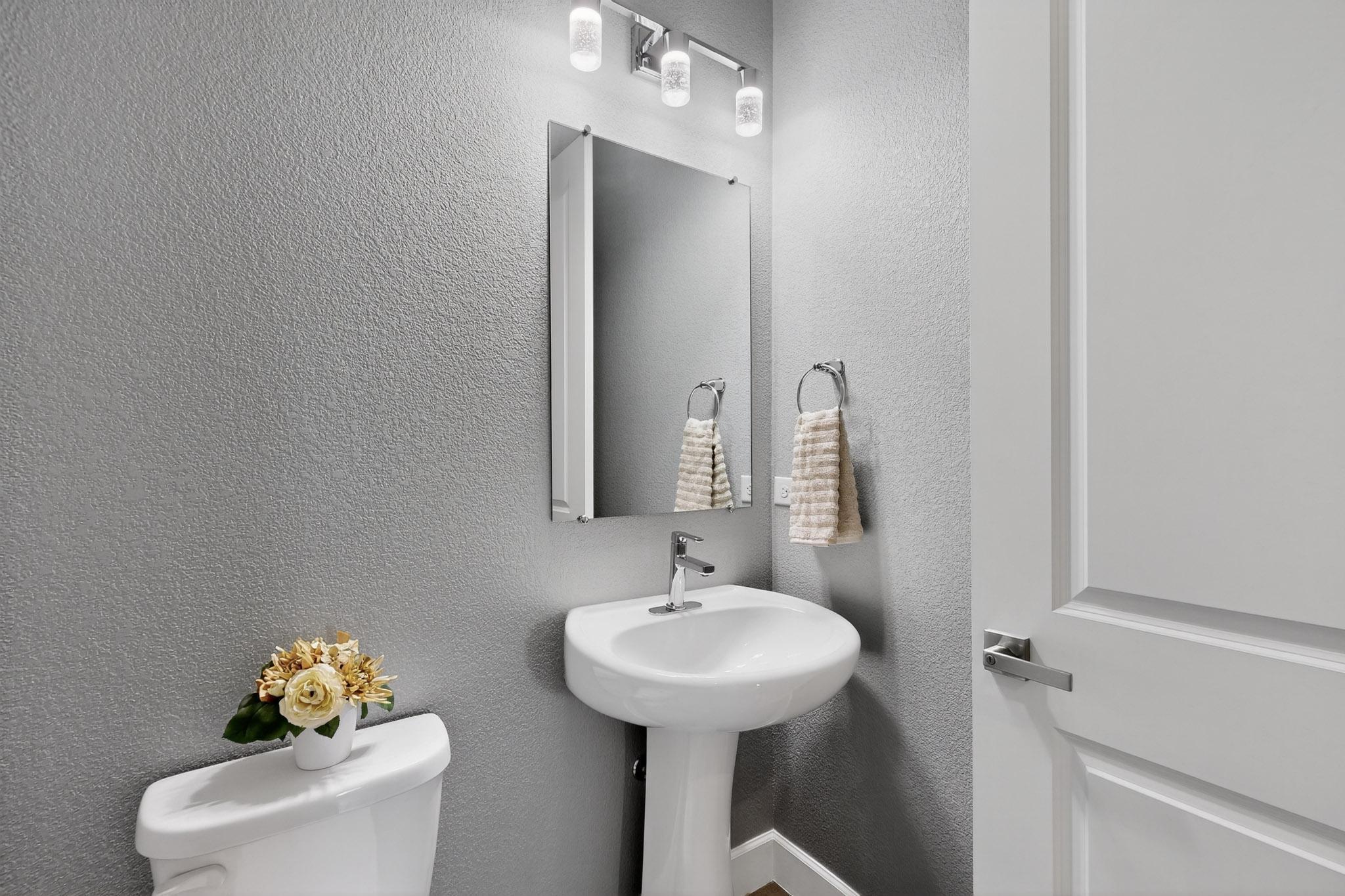 1819 TRUCHAS PEAK Trail NE