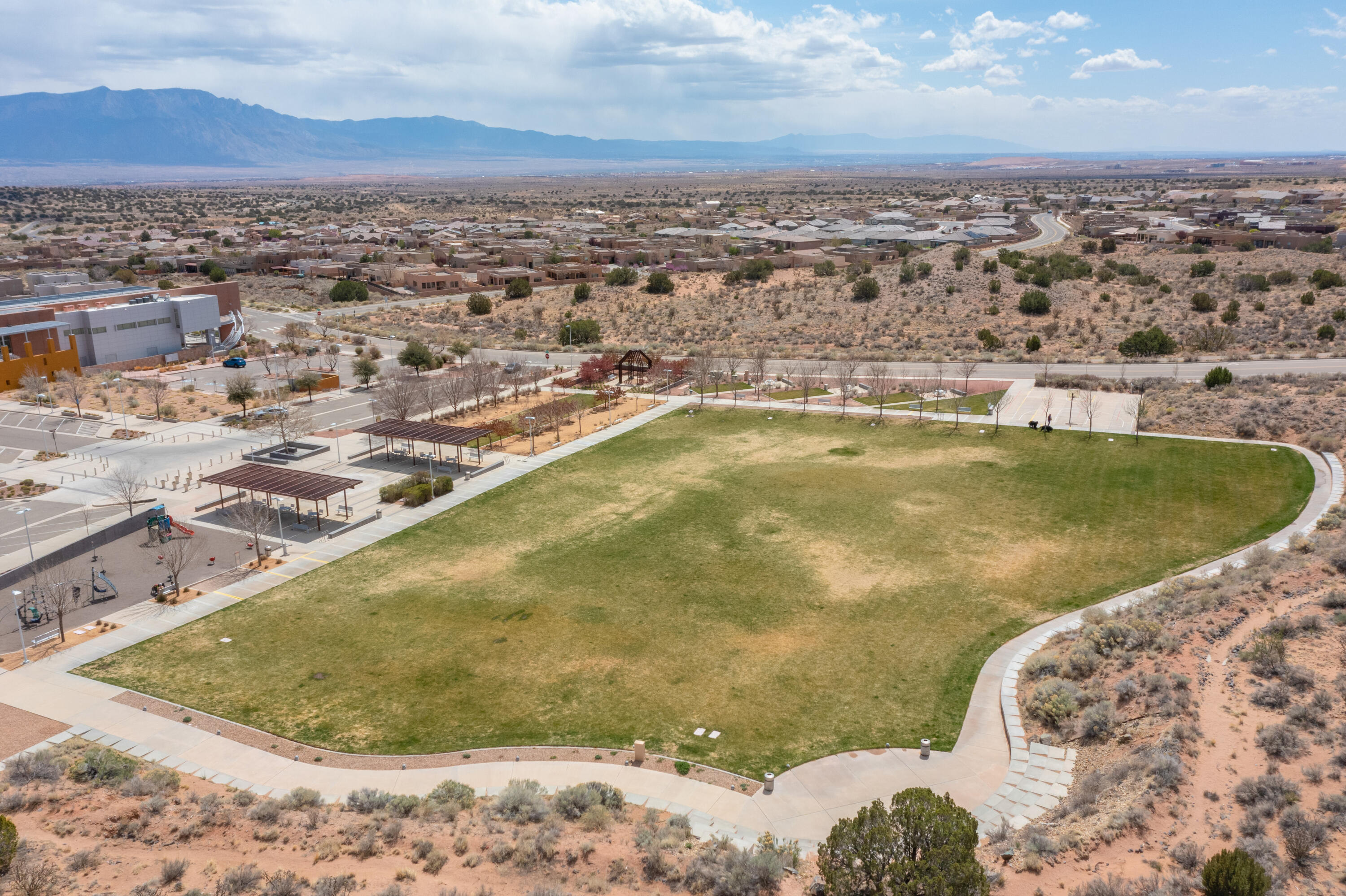 1819 TRUCHAS PEAK Trail NE