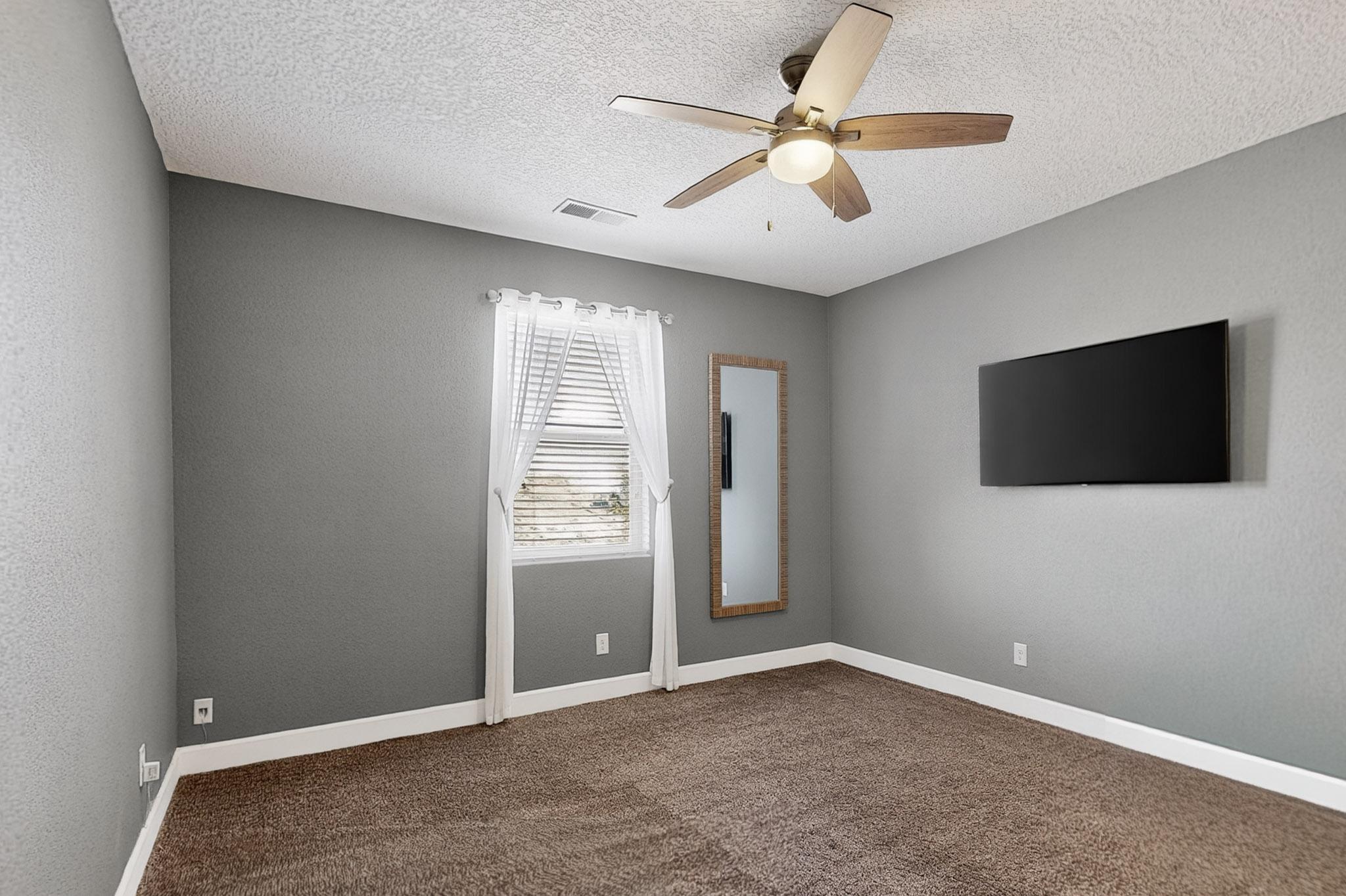 1819 TRUCHAS PEAK Trail NE