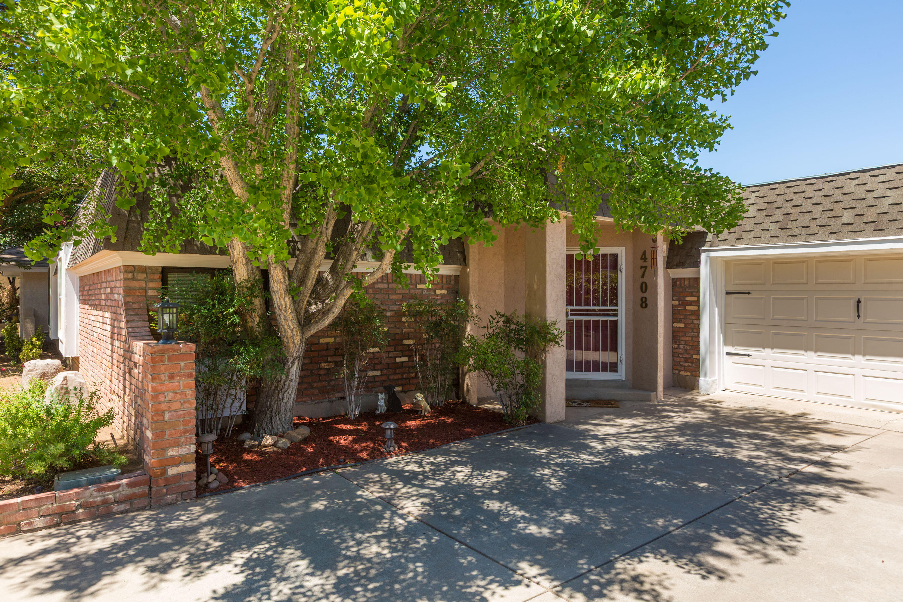 4708 SHERWOOD Street NE