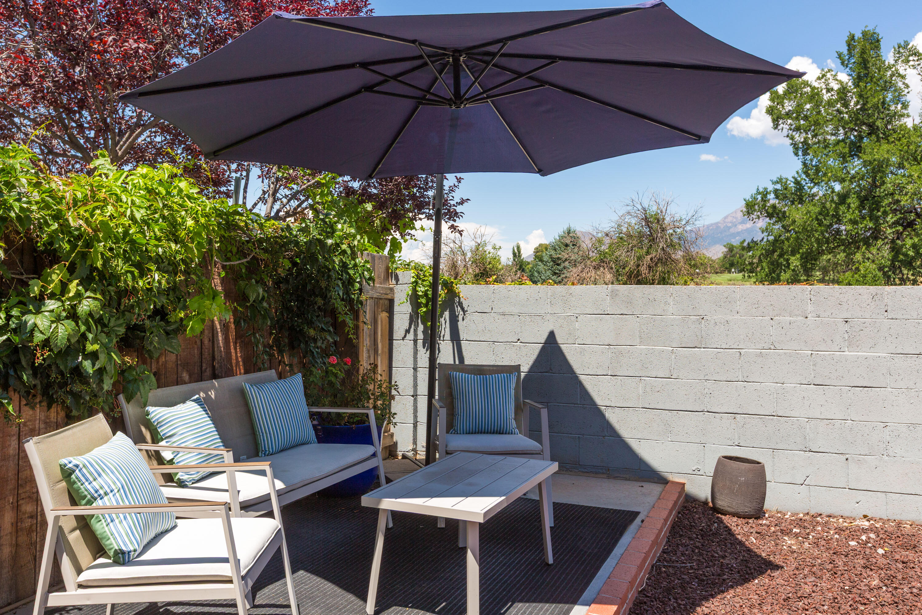 4708 SHERWOOD Street NE