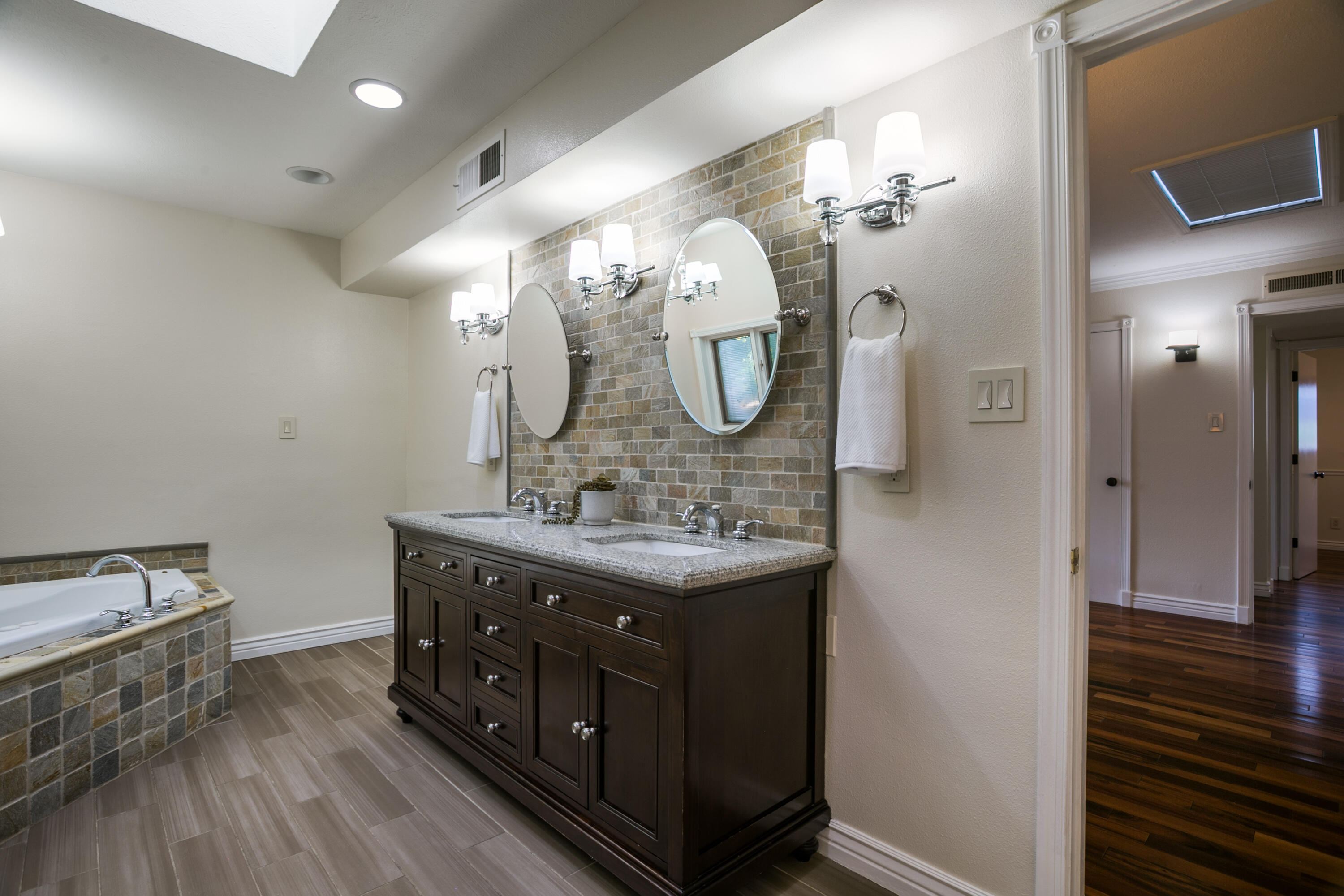 4708 SHERWOOD Street NE