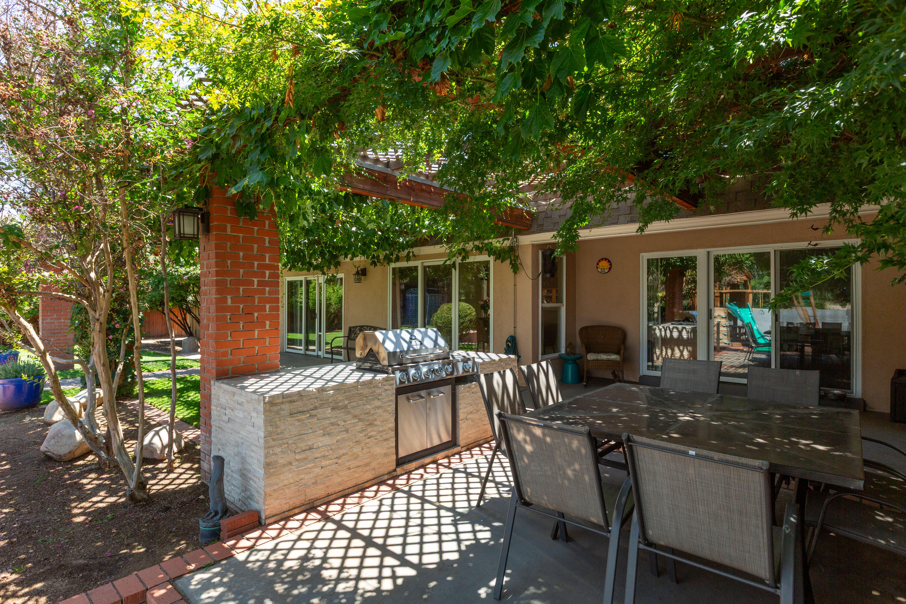 4708 SHERWOOD Street NE