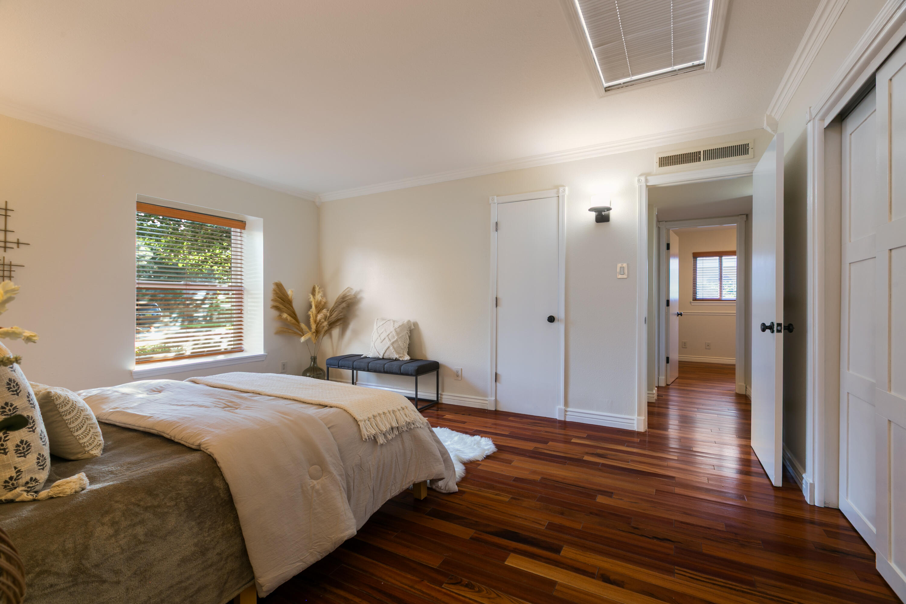 4708 SHERWOOD Street NE