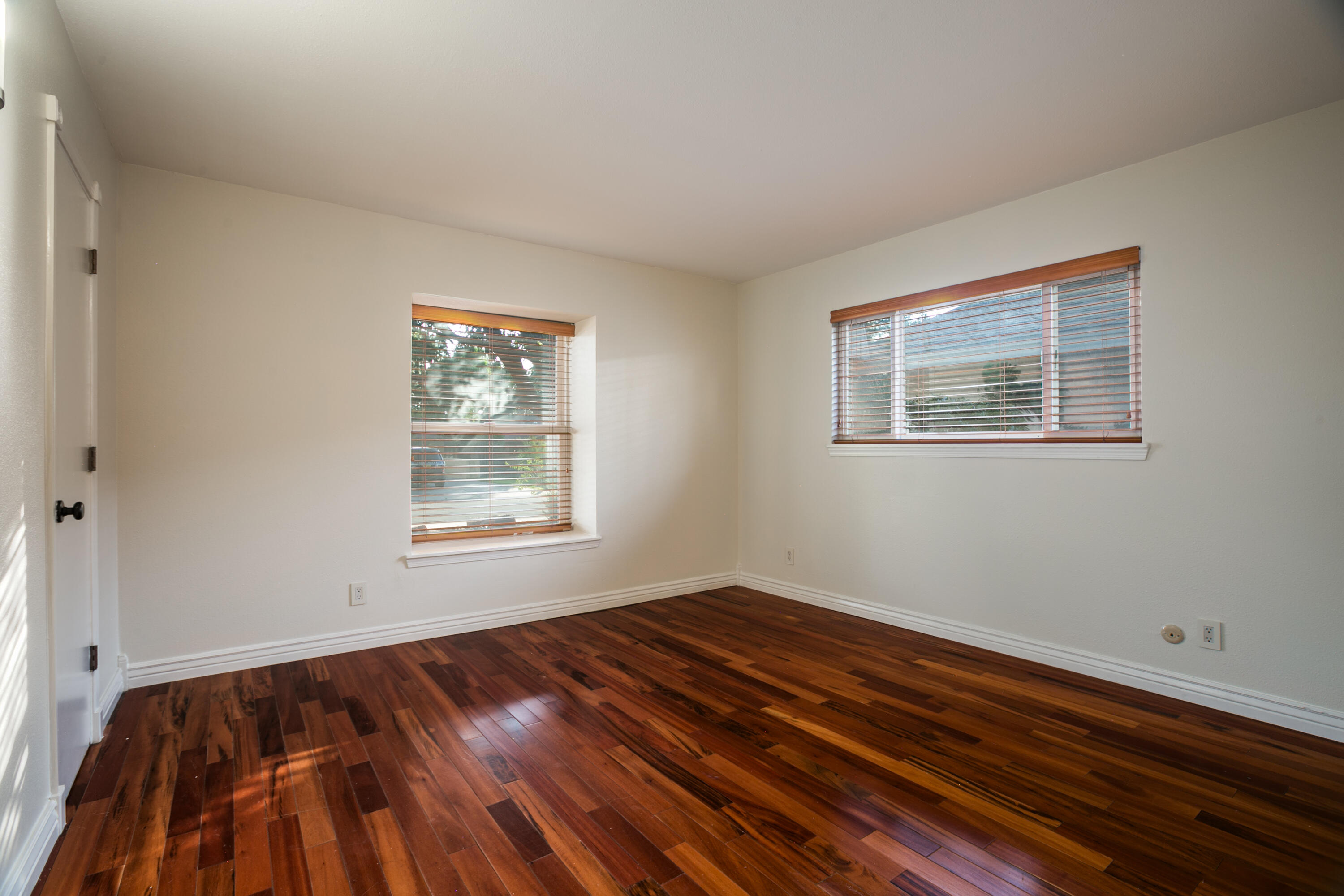 4708 SHERWOOD Street NE