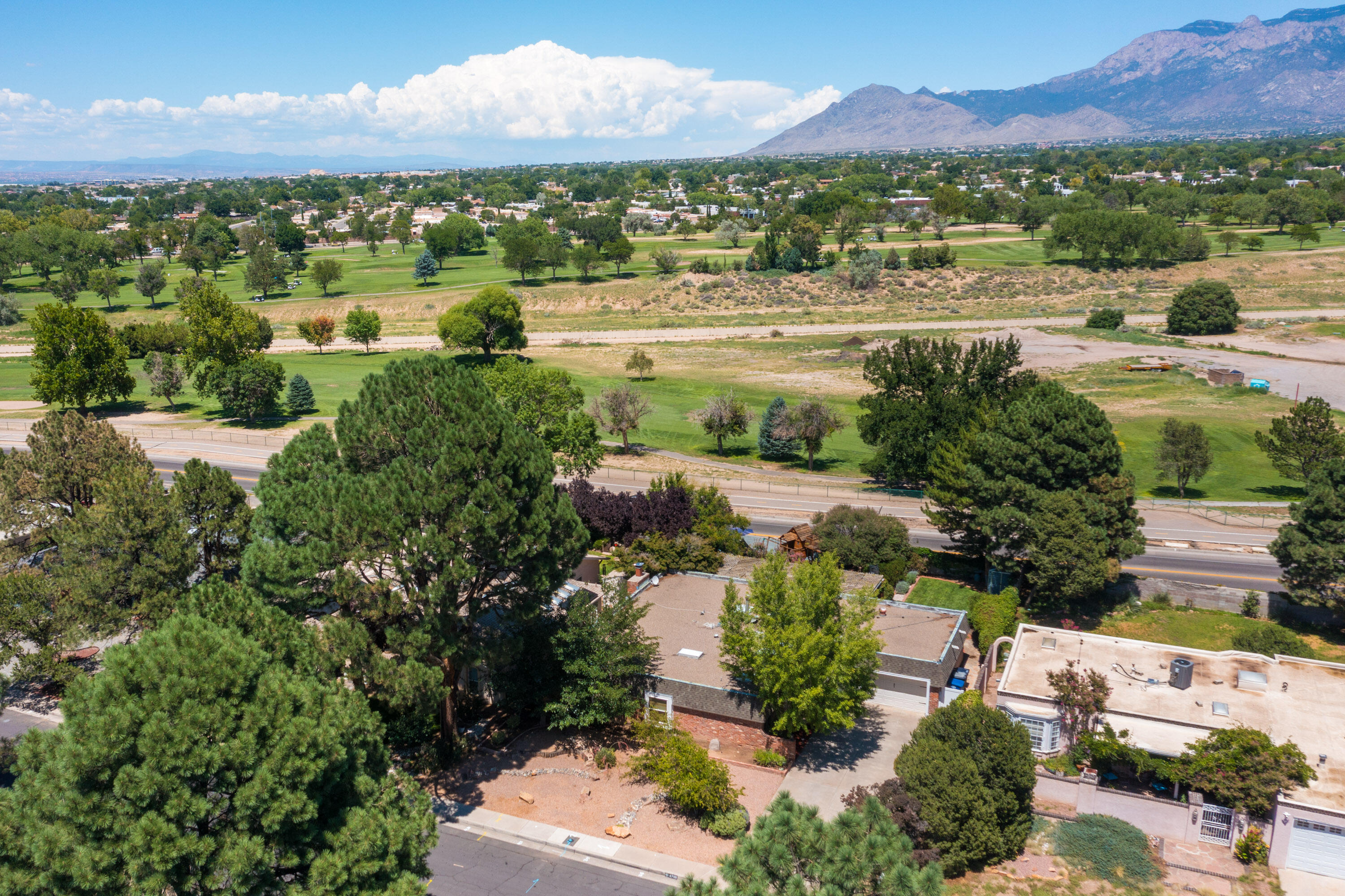 4708 SHERWOOD Street NE