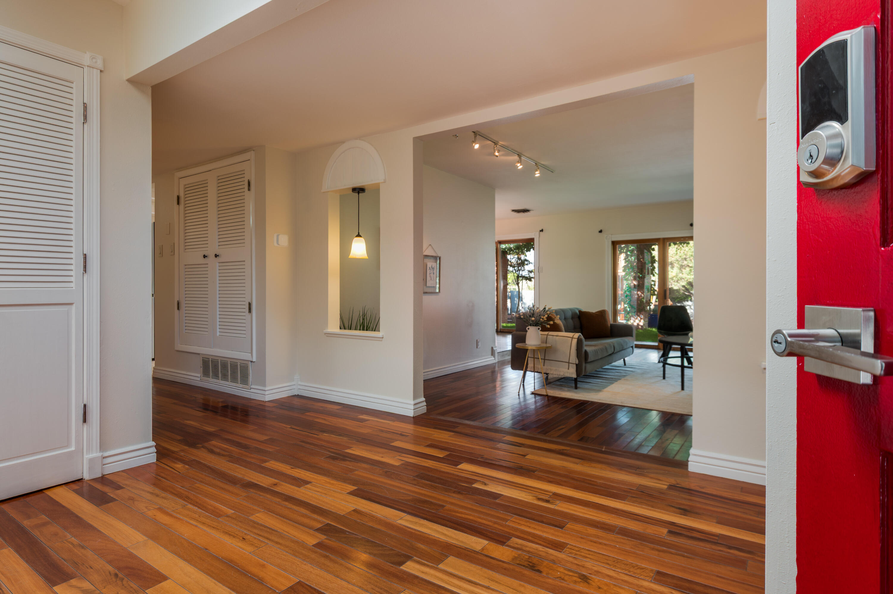 4708 SHERWOOD Street NE