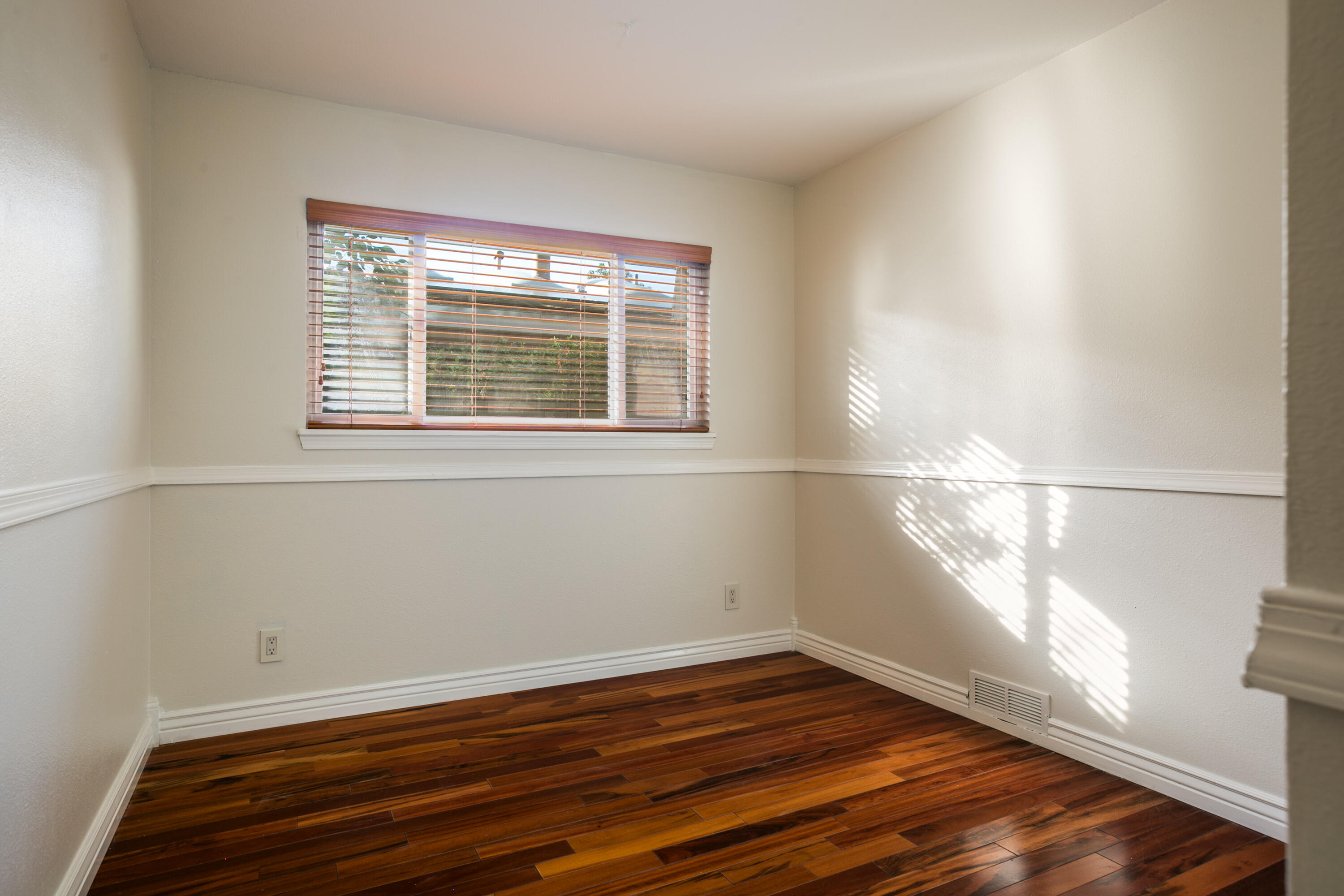 4708 SHERWOOD Street NE