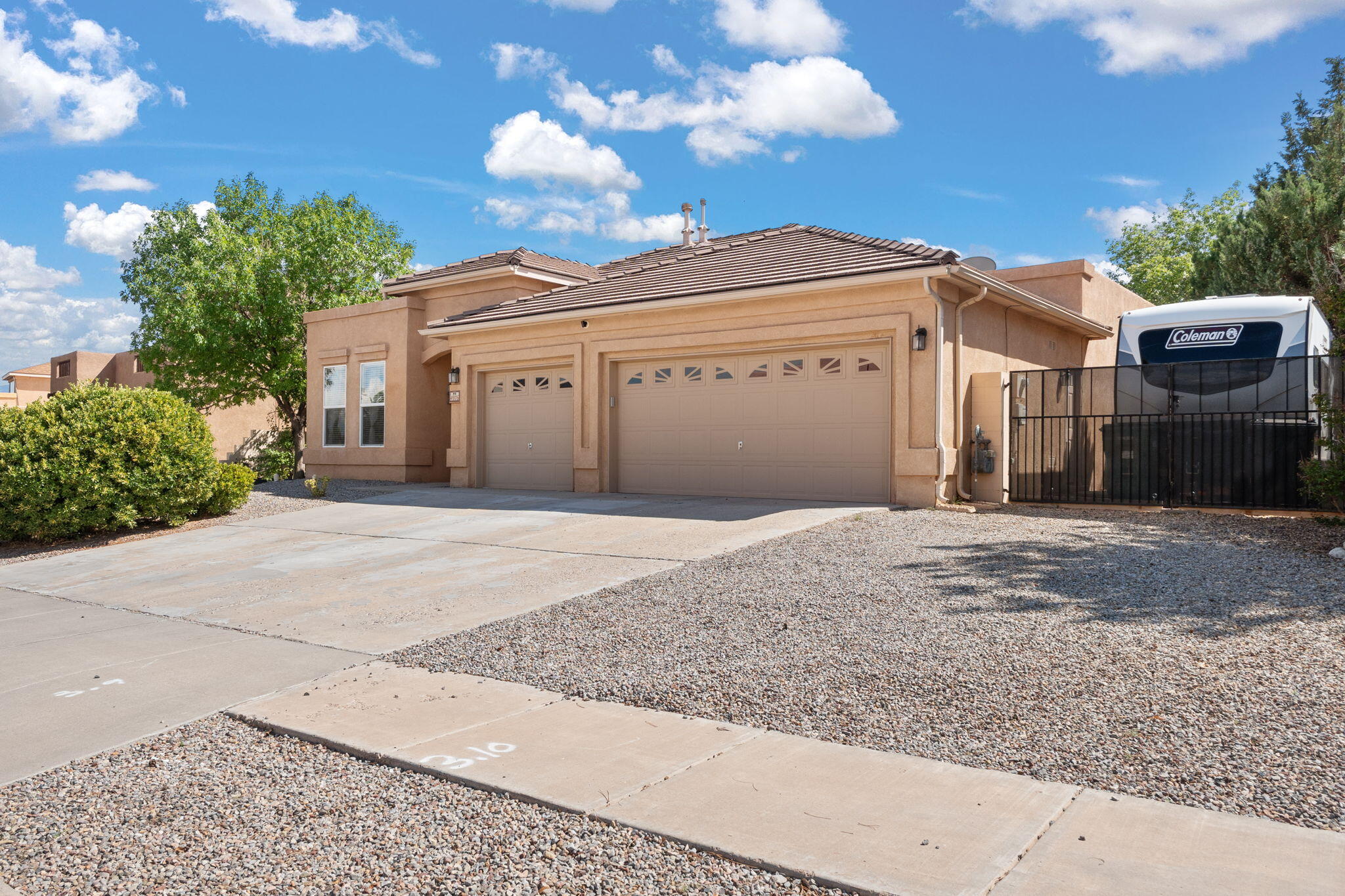 4976 NIGHT HAWK Drive NE